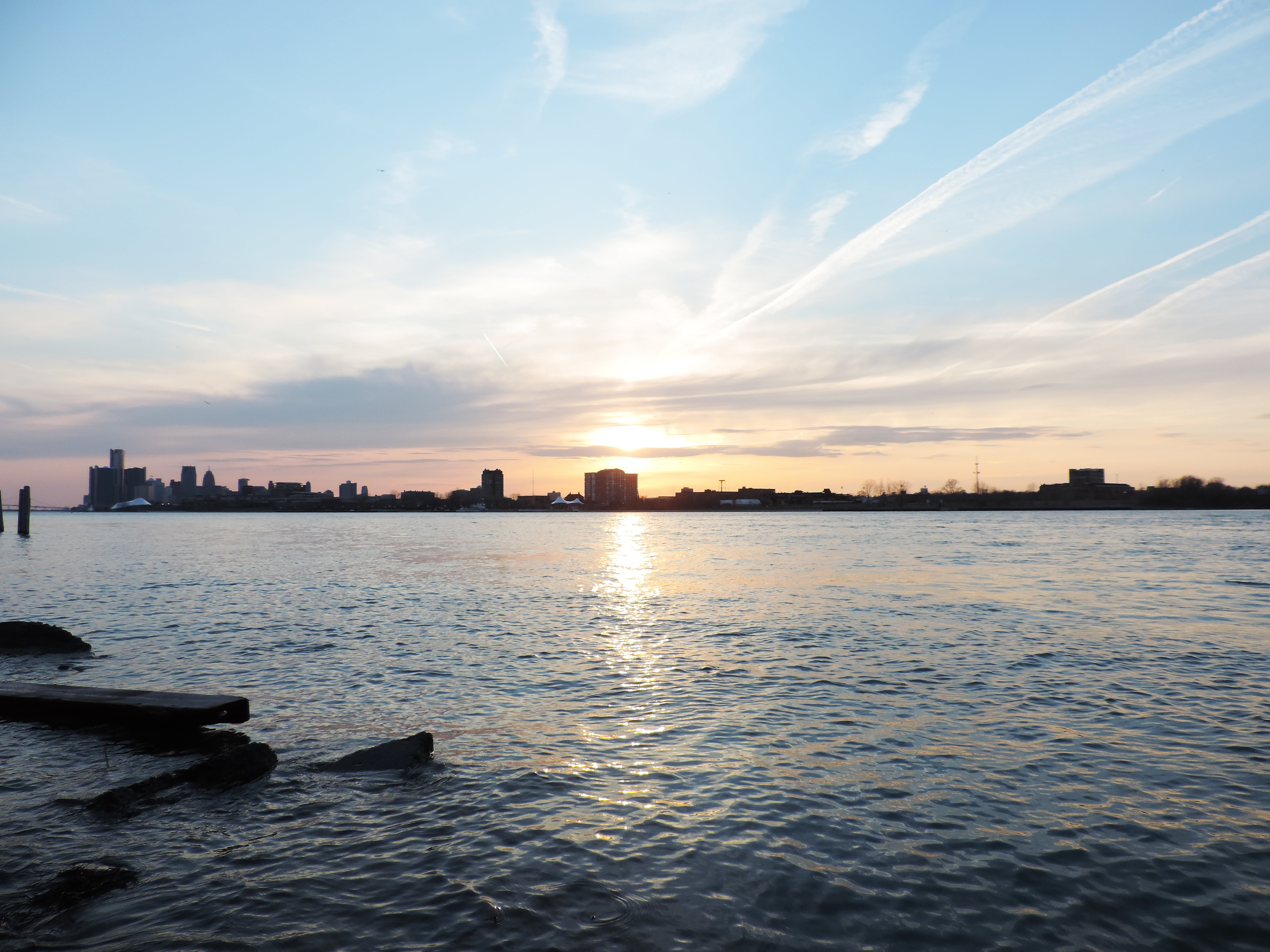 town, water, built structure, calm, scene, building, skyline, detroit skyline, downtown, day, windsor, idyllic, states, landmark, tranquil scene, canada, HD Wallpaper