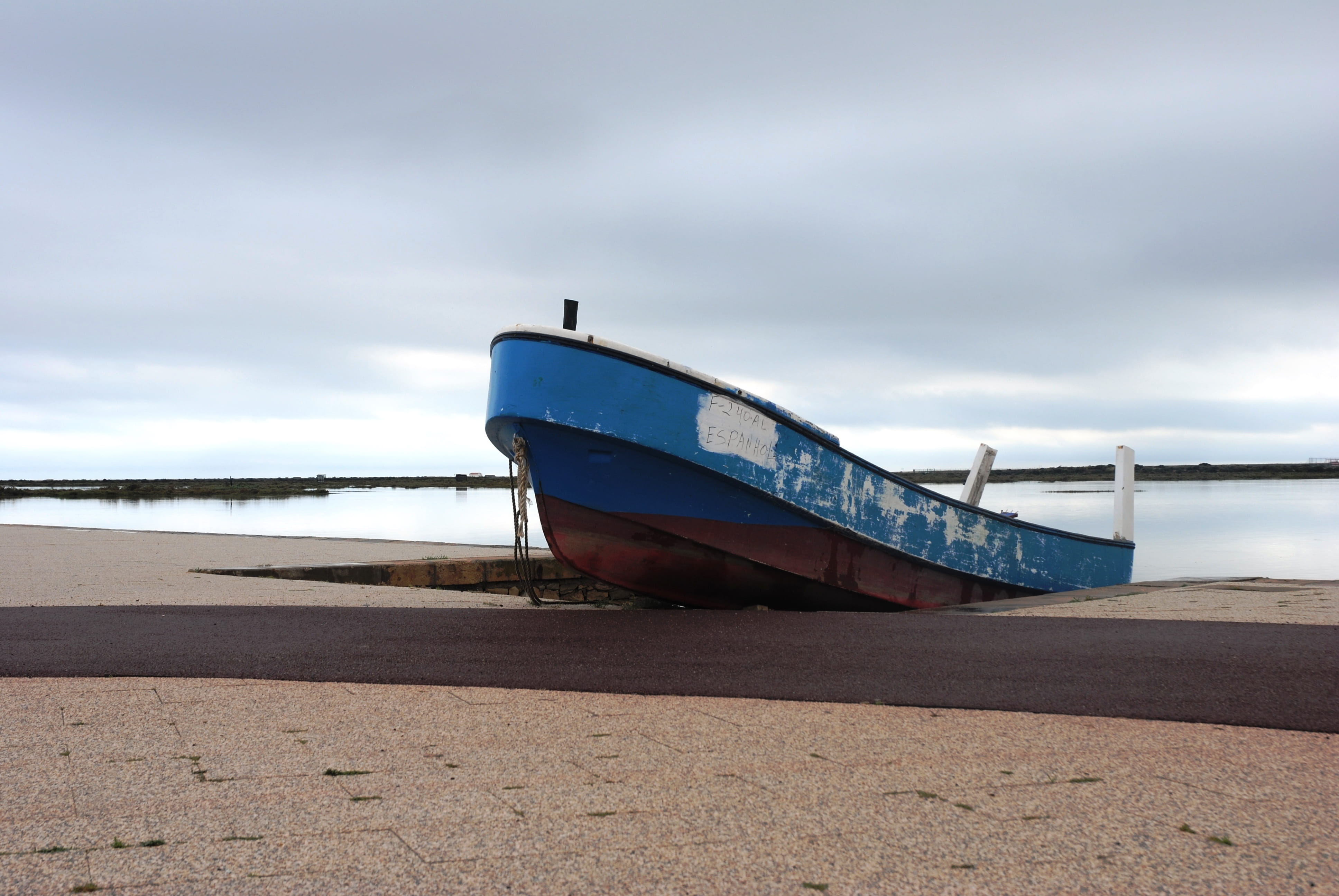 boat, portugal, nature, nautical vessel, rowboat, day, abandoned, moored, marina, scenics - nature, outdoors, palmeira de faro, sky, beauty in nature, bay, HD Wallpaper