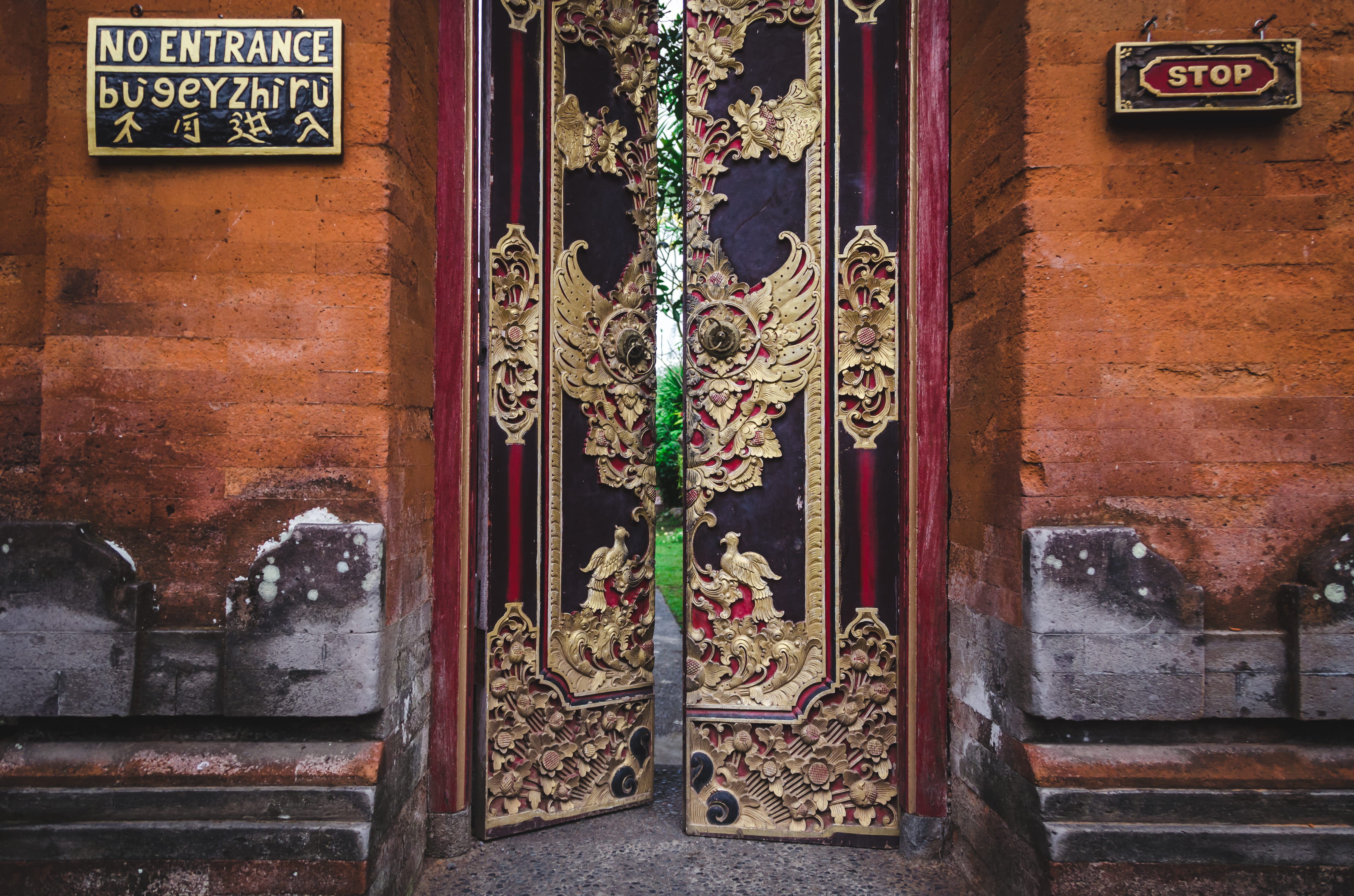 hindu, 4K, outdoors, bali, ubud, close-up, day, indonesia, no people, temple, building exterior, pattern, entrance, built structure, belief, gate, architecture, HD Wallpaper