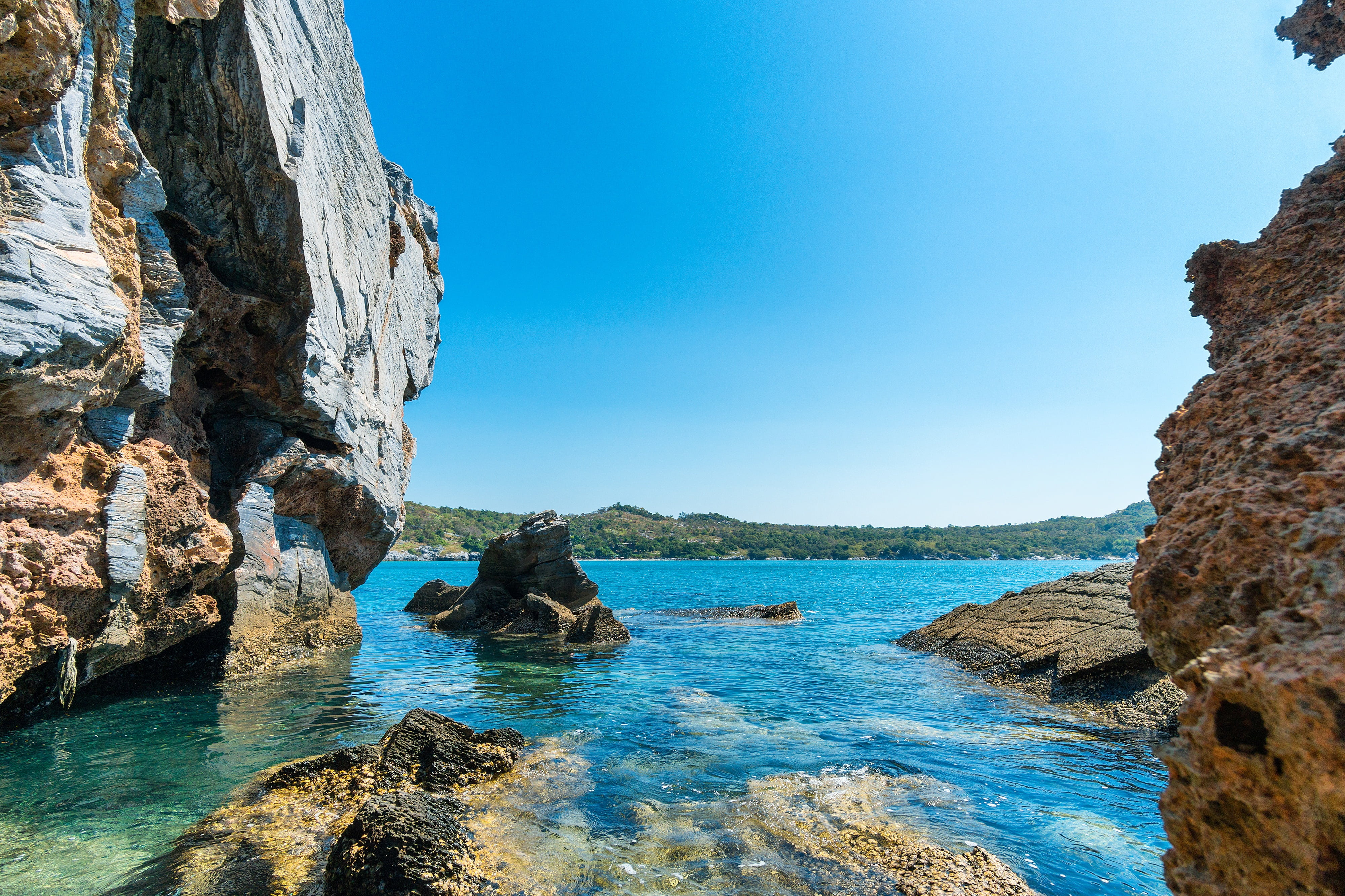 beach, lagoon, summer, outdoor, island, cliff, holiday, tranquil, tourism, outdoors, tourist, destination, land, background, rock formation, travel, sea, HD Wallpaper