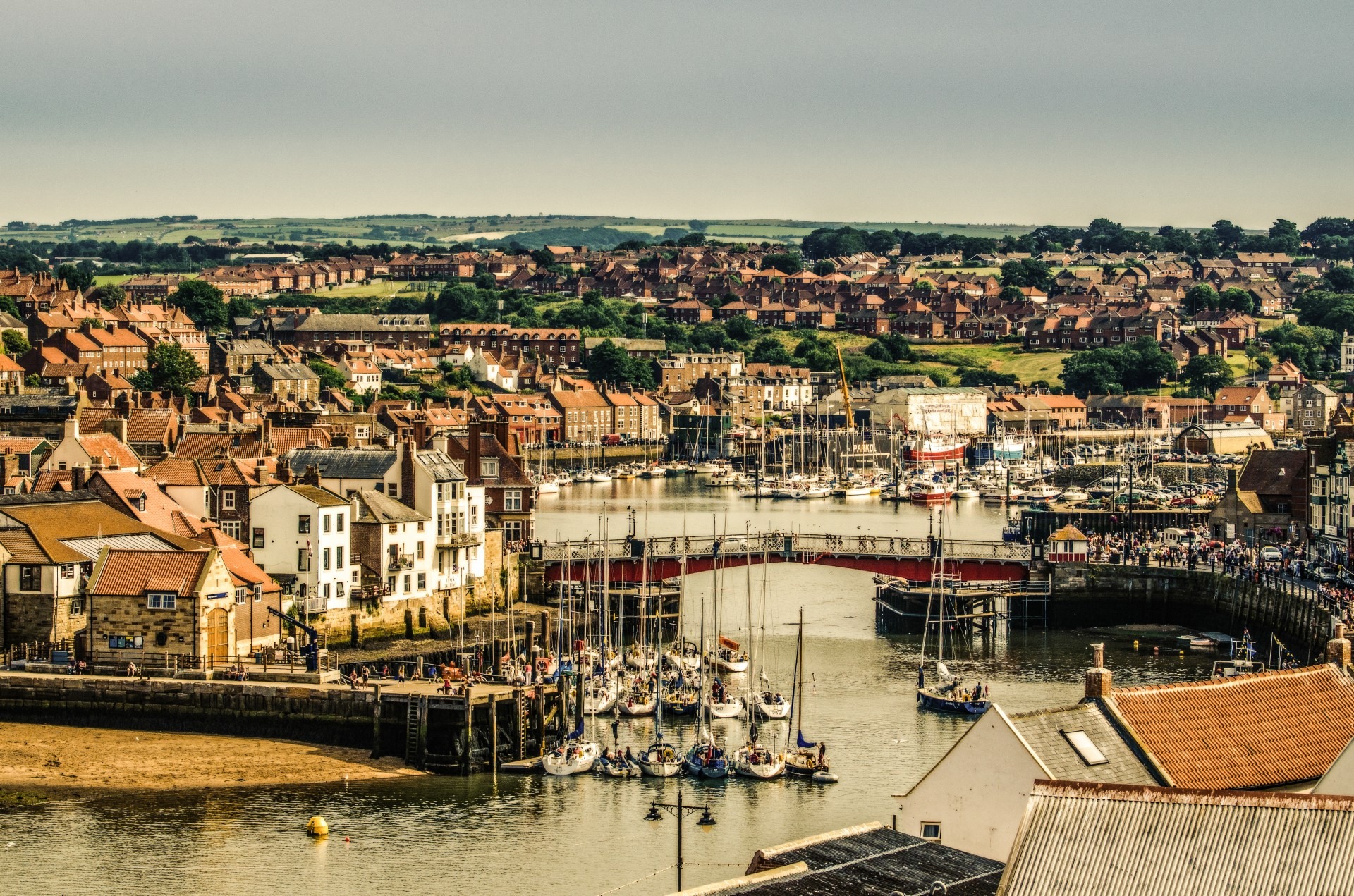 crowd, residential district, transportation, england, crowded, built structure, resort, water, architecture, river, bridge - man made structure, houses, HD Wallpaper