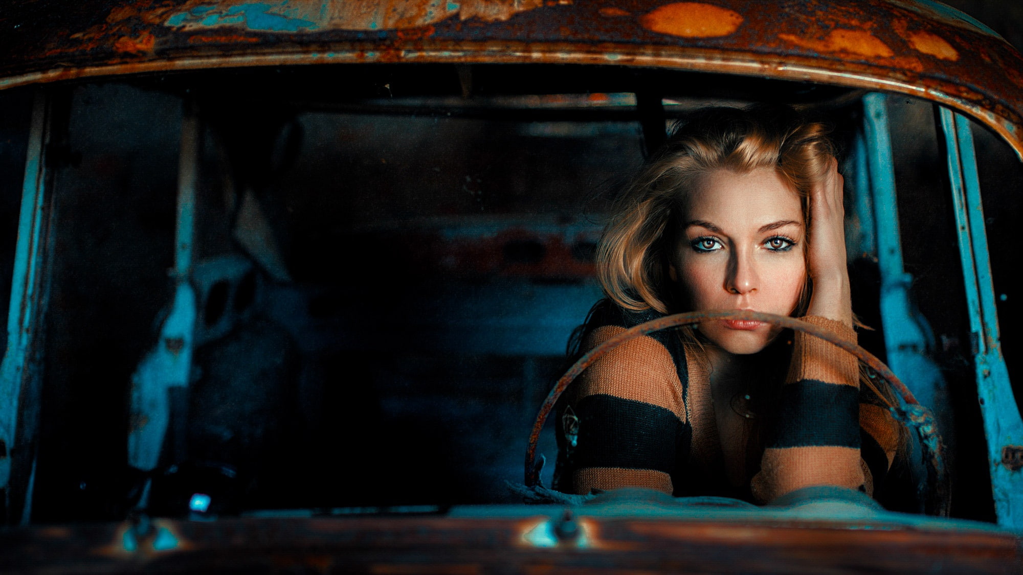 Caroline, 1080P, rust, wreck, Caroline Banasik, model, Damian Piórko, women, car, HD Wallpaper