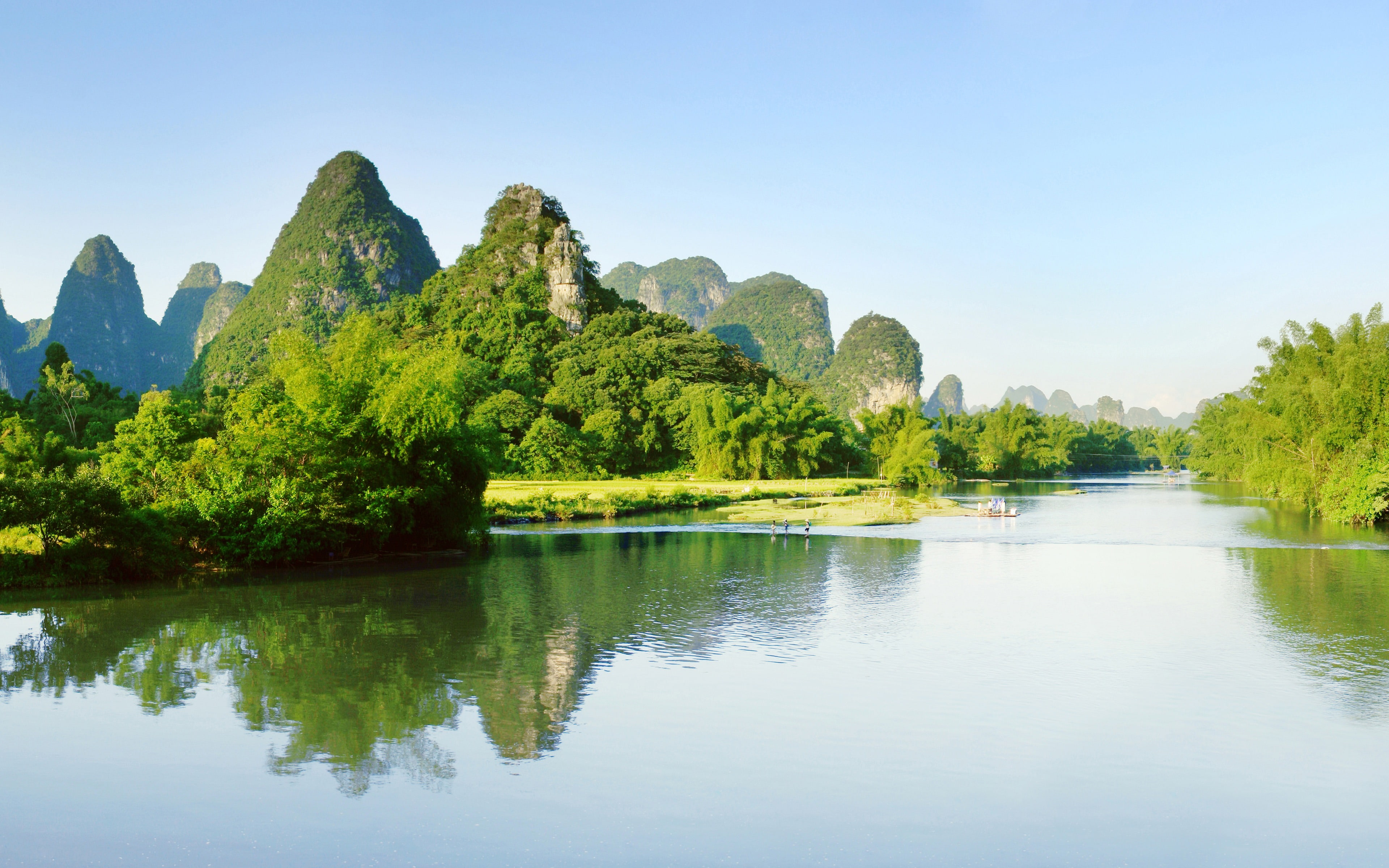 tranquil scene, clear sky, outdoors, green color, non-urban scene, nature, day, no people, rivers, green, guangxi, idyllic, tranquility, reflection, tree, HD Wallpaper