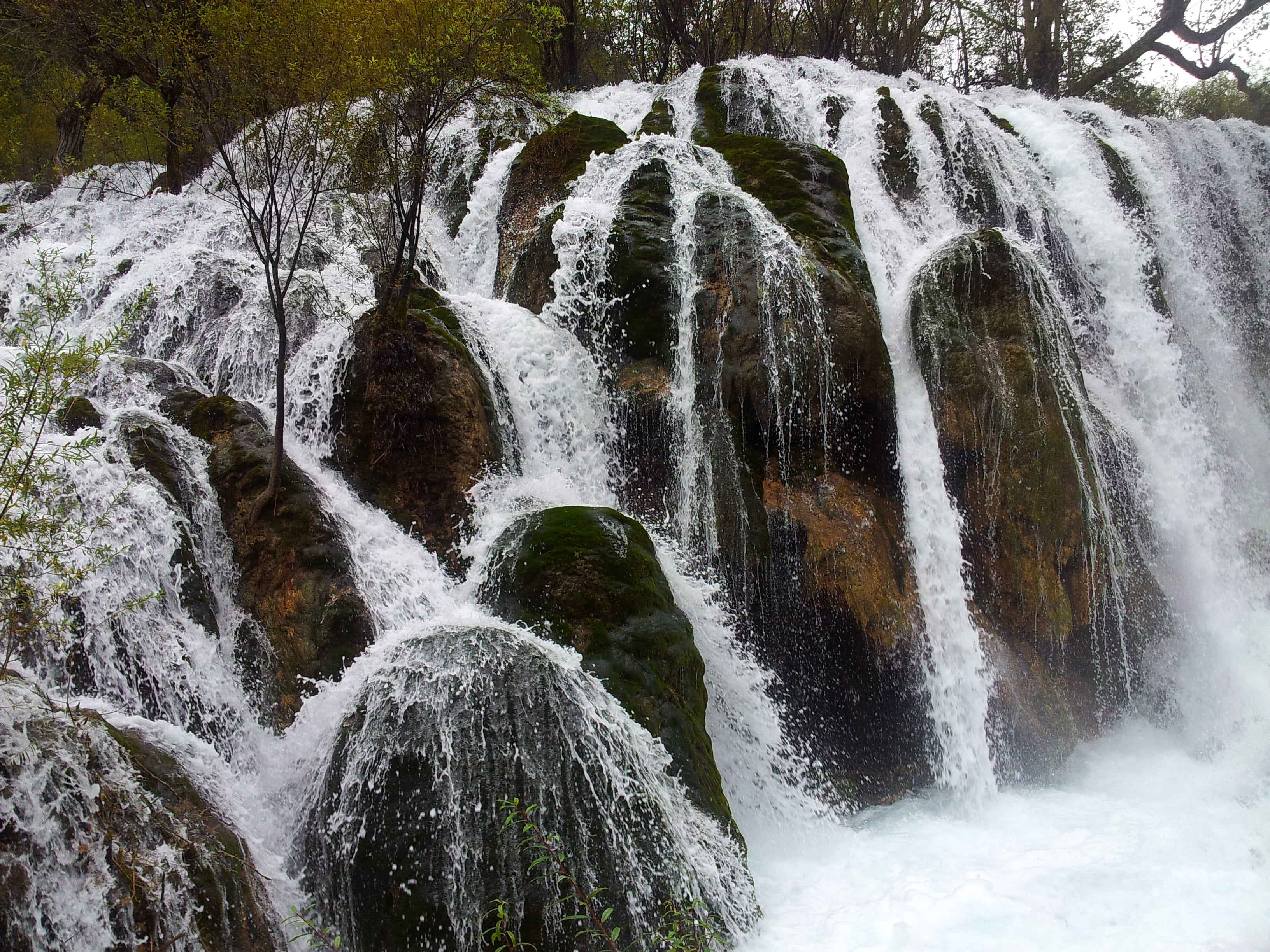 power in nature, nature, beauty in nature, no people, outdoors, 2K, waterfall, land, guangxi, solid, plant, water, blurred motion, non-urban scene, flowing, HD Wallpaper