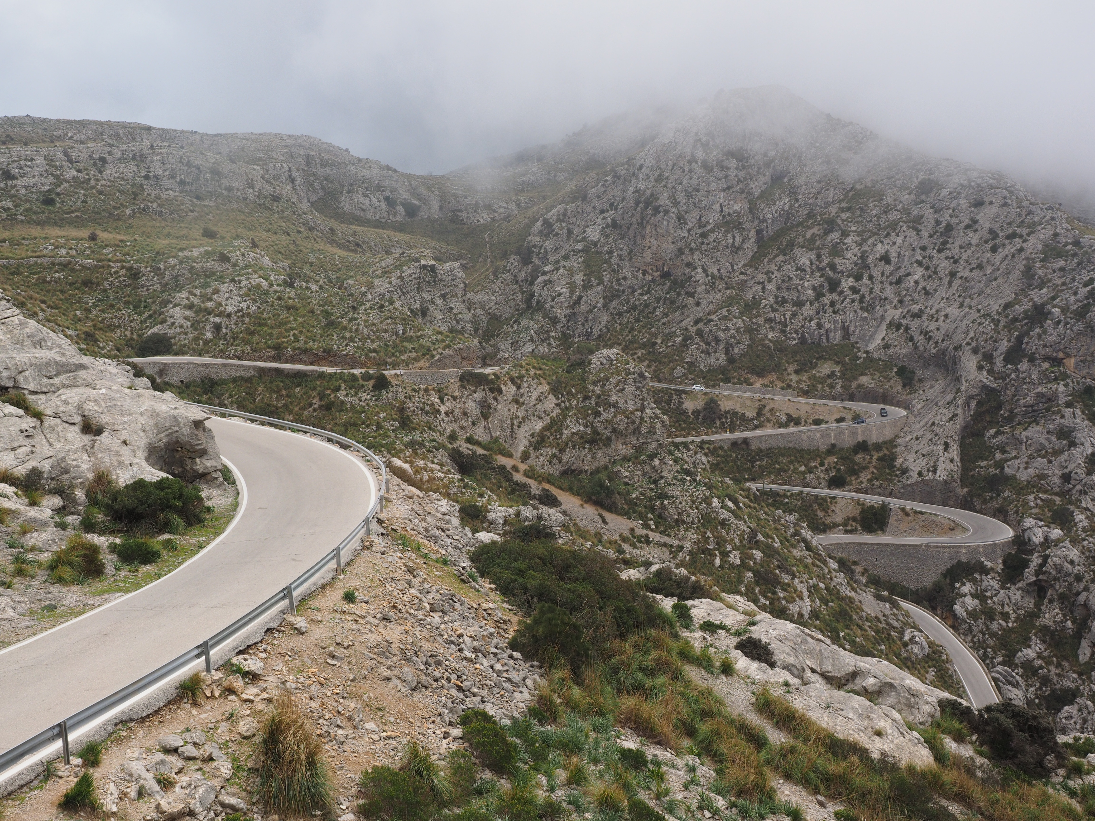 environment, tranquility, tranquil scene, 4K, mountain road, mountains, non-urban scene, mountain range, high angle view, fog, mountain, coll de rice, HD Wallpaper