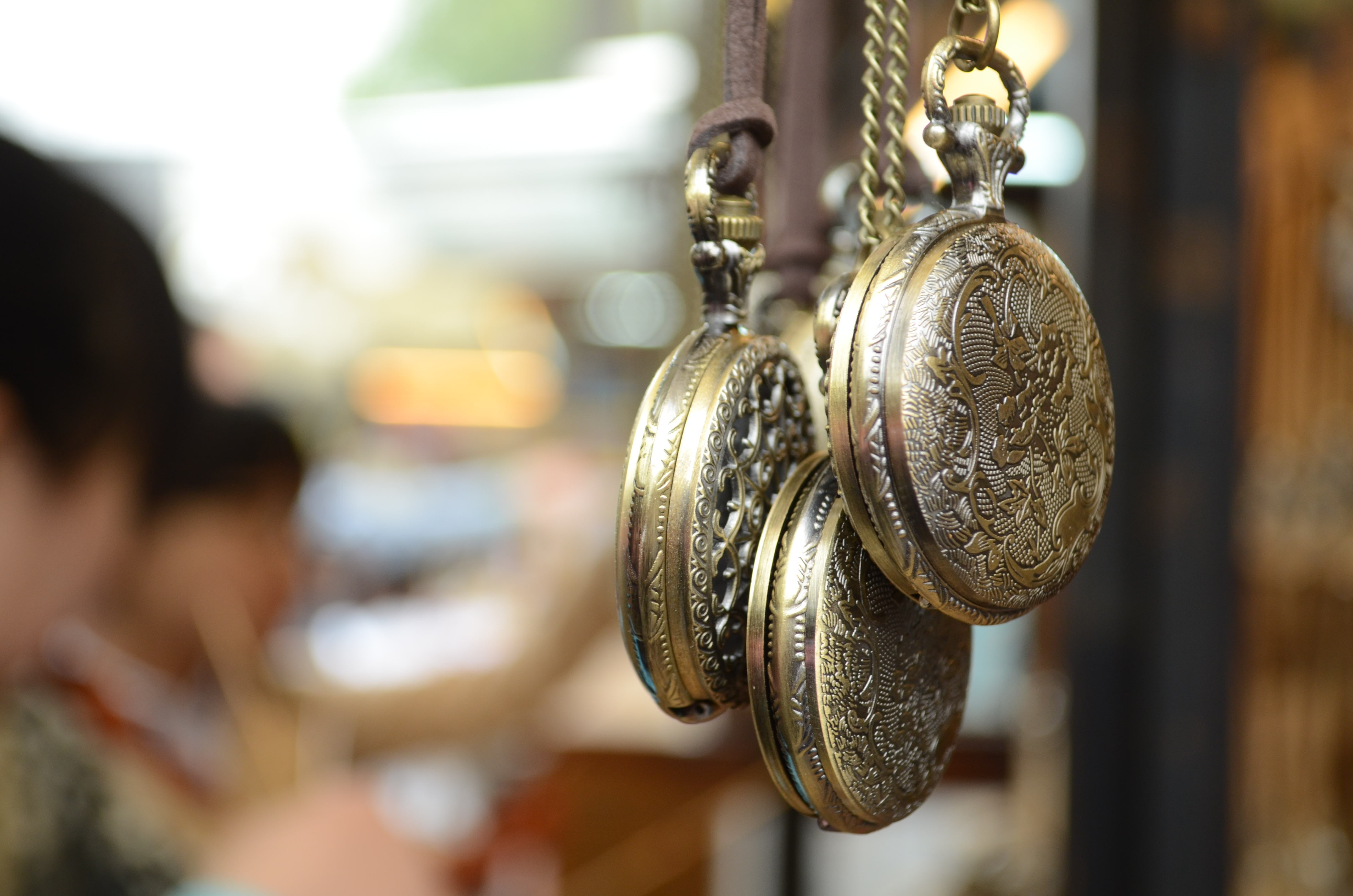 adult, focus on foreground, jin-li, single object, silver colored, people, jewelry, the past, business, chengdu, gold, art and craft, fashion, selective focus, HD Wallpaper
