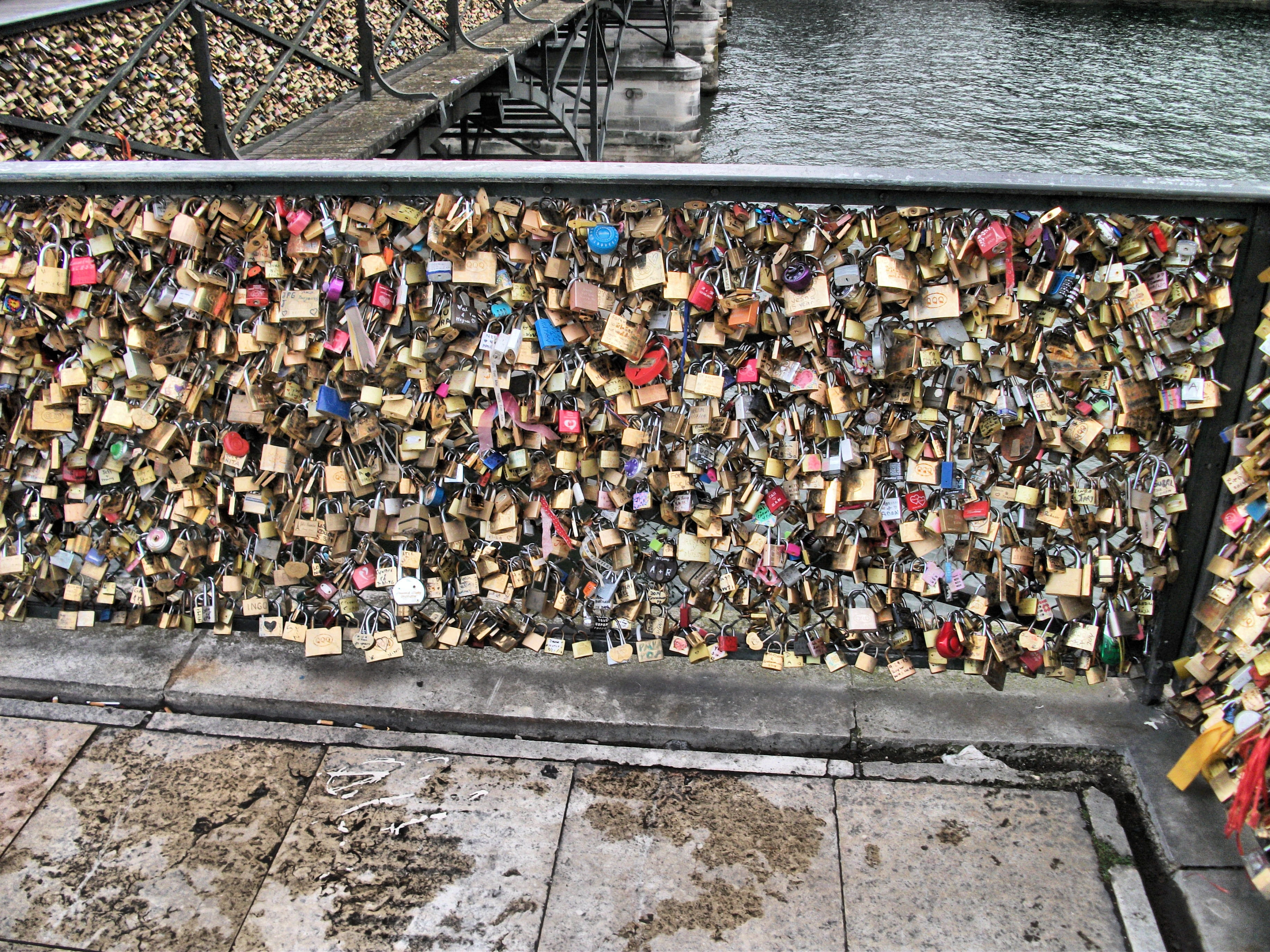 no people, lock, abundance, railing, protection, city, outdoors, switzerland, 2K, padlock, built structure, security, large group of objects, love lock, HD Wallpaper
