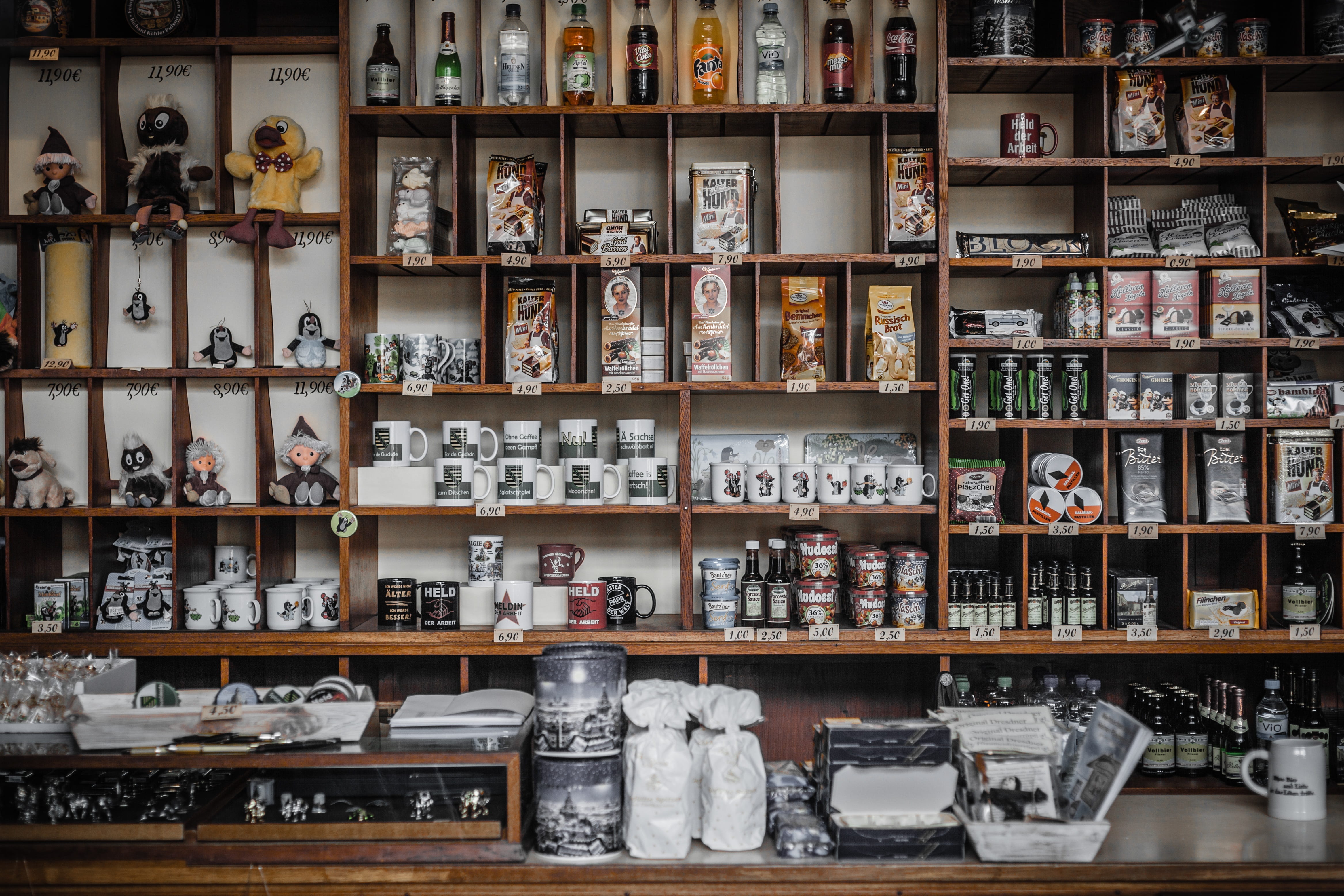 choice, order, food and drink, side by side, shopping, music, variation, ostalgie, wood - material, still life, retail, for sale, retail display, in a row, HD Wallpaper