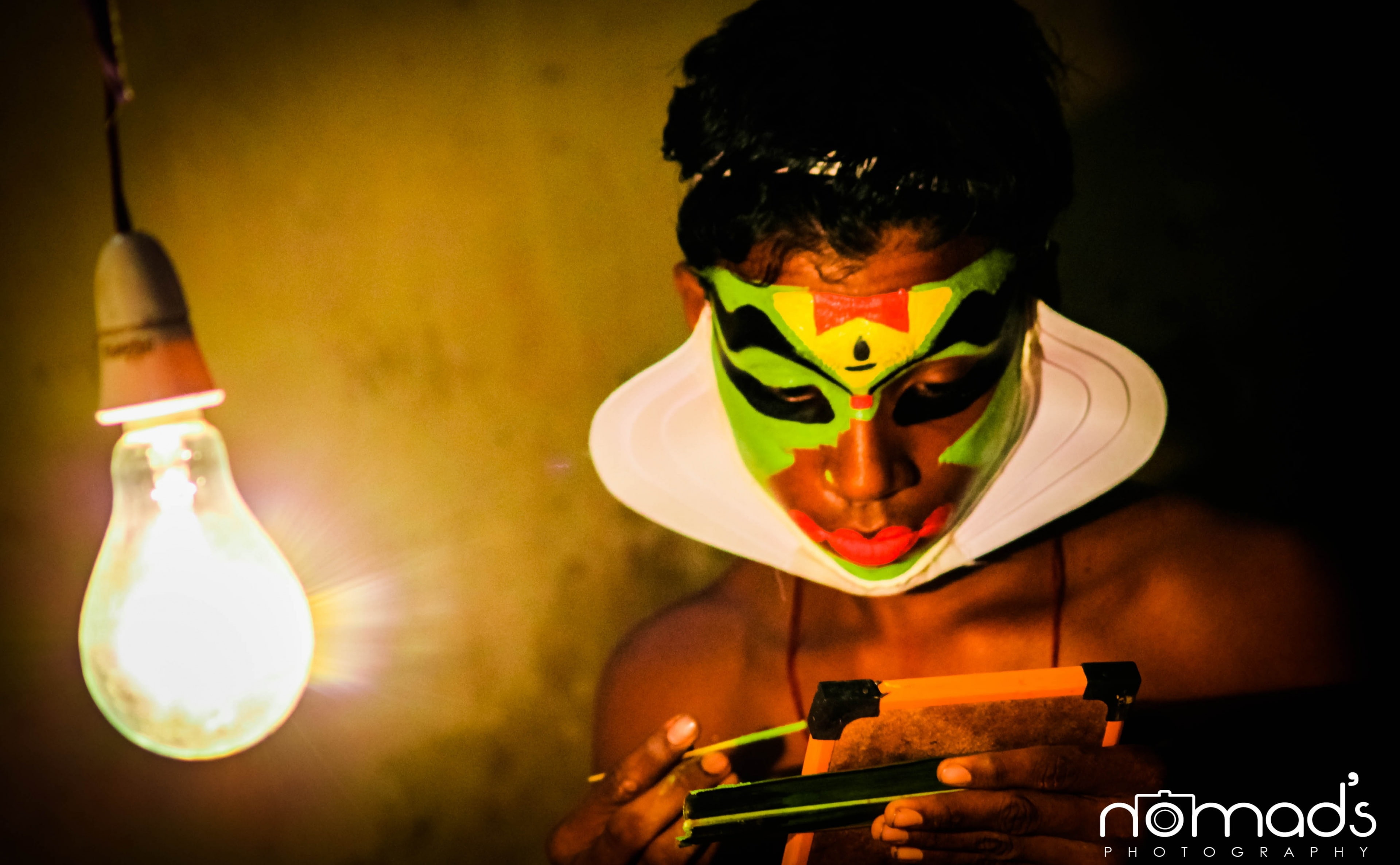 kerala art forms, 4K, males, headshot, one person, green, kerala, child, fear, form, dark, art, front view, Vintage, kathakali, indoors, disguise, men, HD Wallpaper