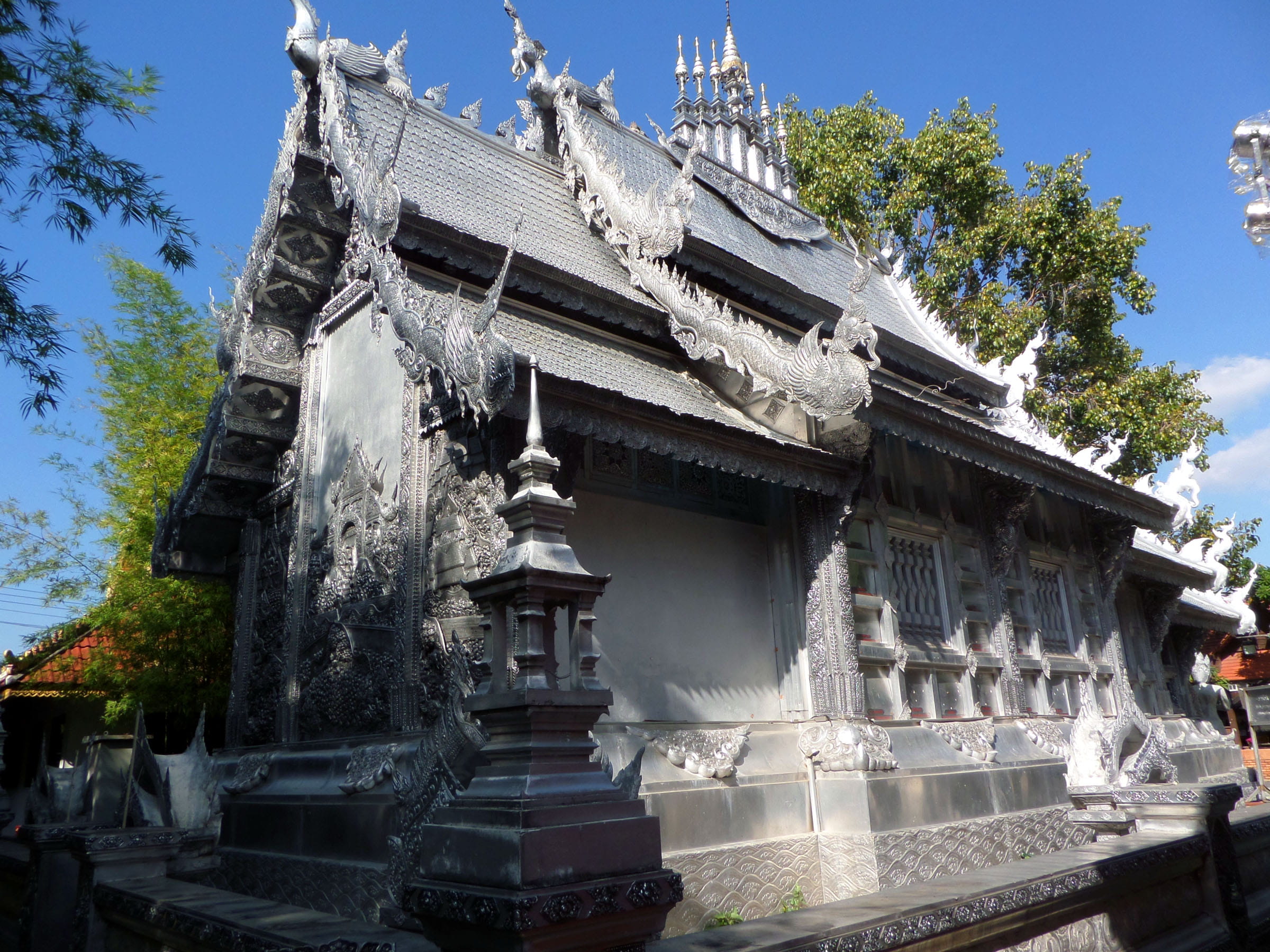 sculpture, buddhism, tree, belief, silvered, temptation, sky, building, low angle view, day, building exterior, place of worship, chiangmai, built structure, HD Wallpaper