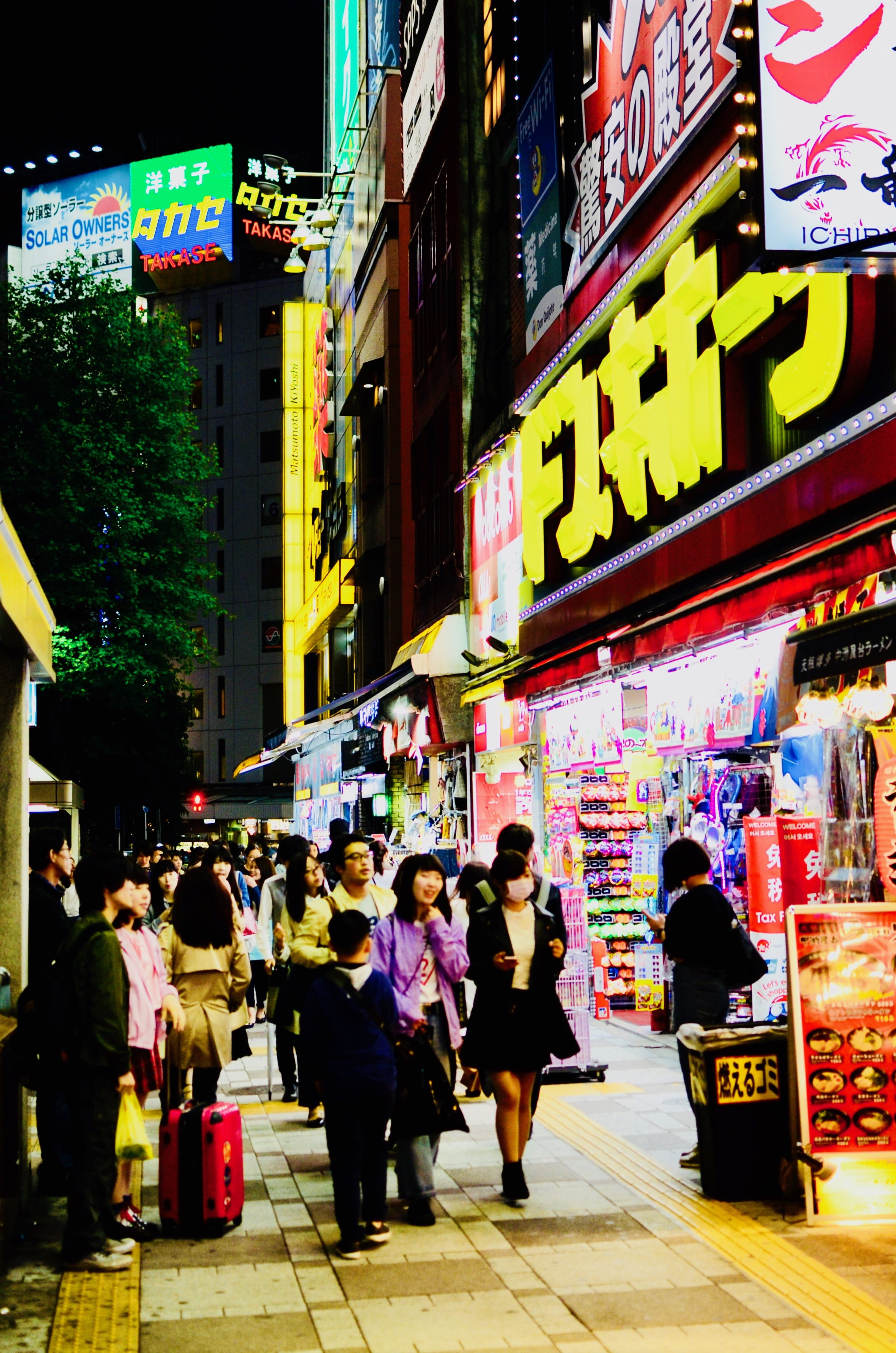 large group of people, street, neon, night, store sign, group of people, retail, japan, illuminated, text, real people, non-western script, store, shopping, Phone HD Wallpaper