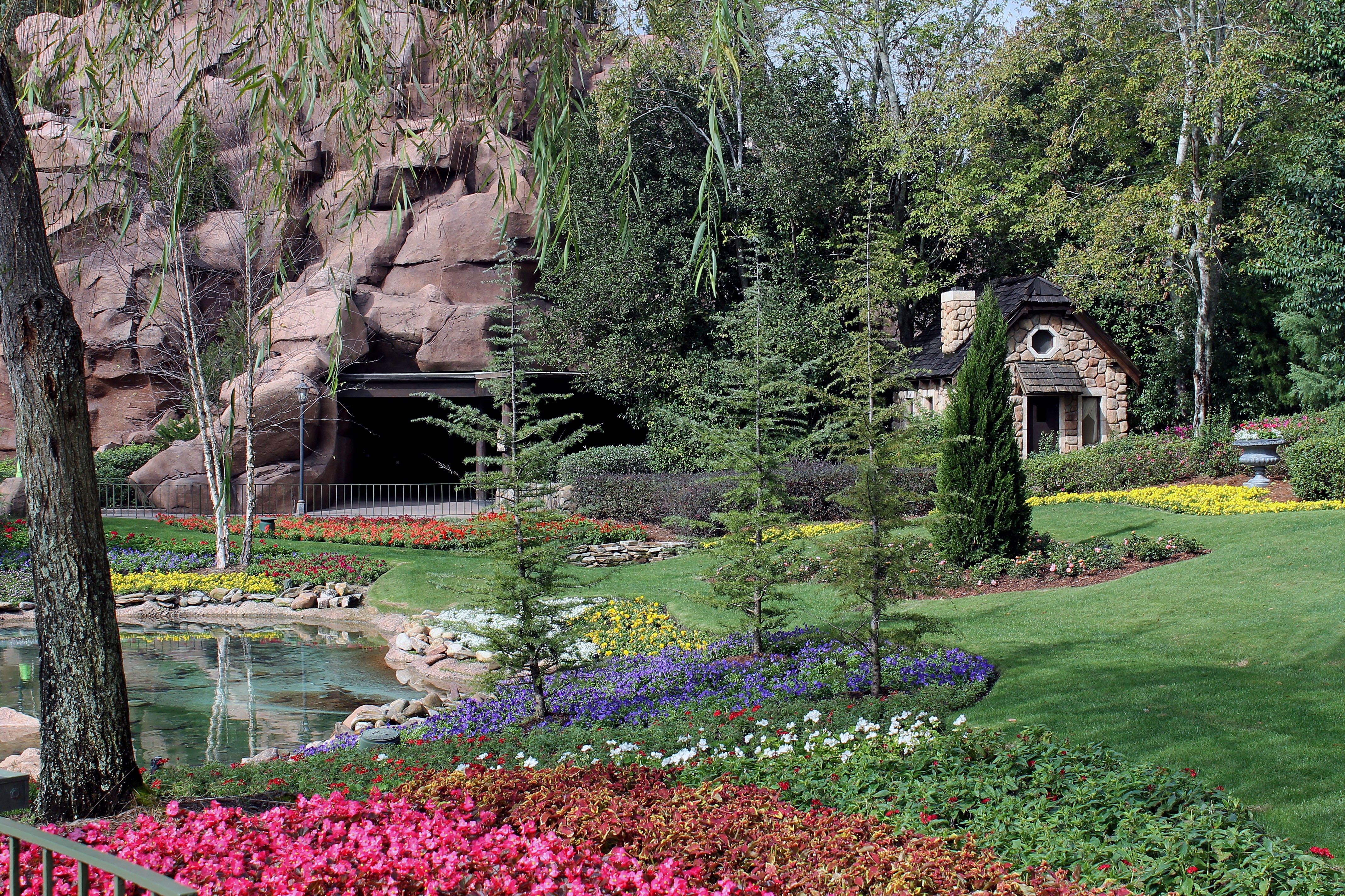 landscape, garden, park, pavilion, mountain, formal Garden, 4K, scenics, green Color, tree, rock - Object, trees, summer, no People, canadian, flower, HD Wallpaper