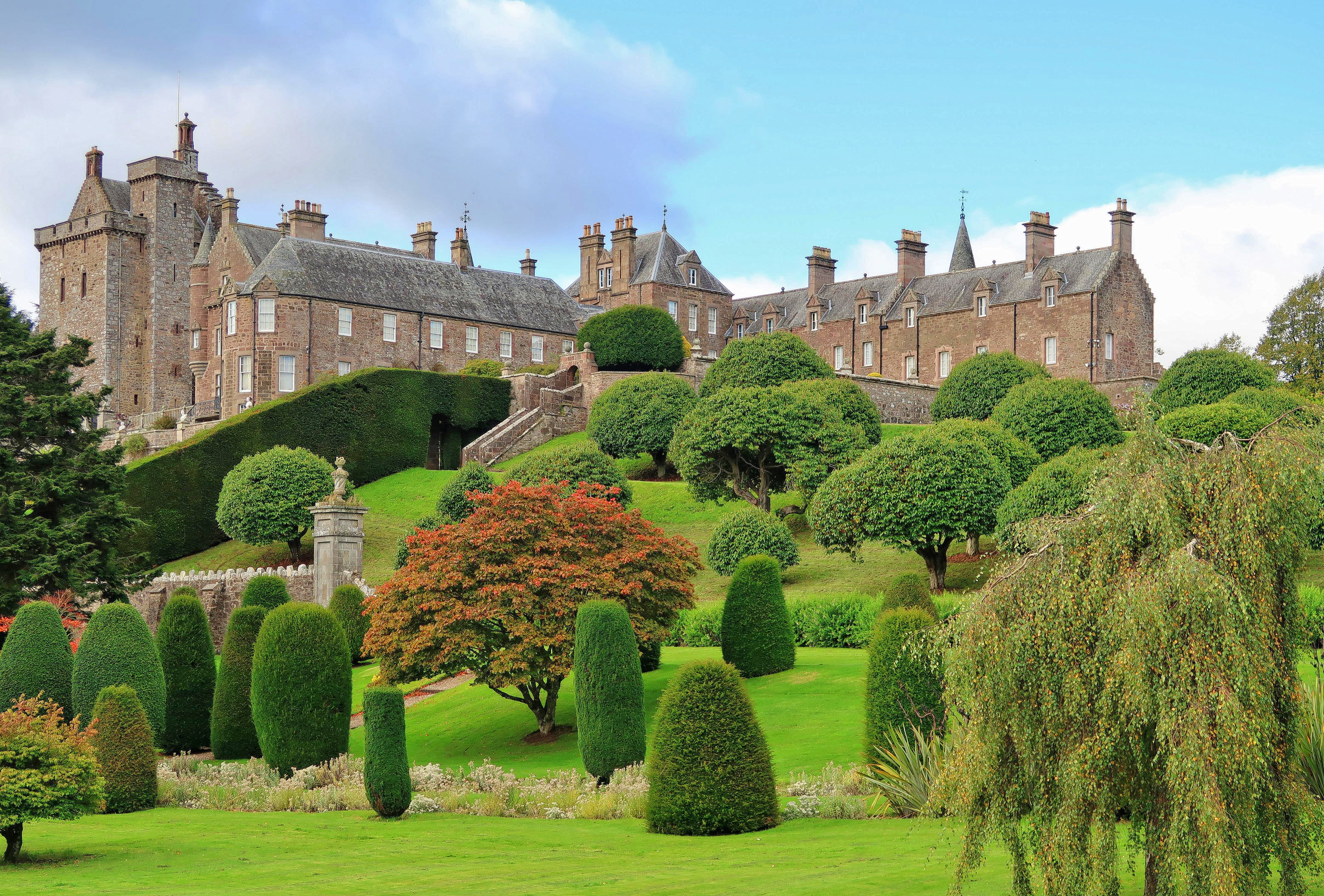 history, outdoors, architecture, growth, no people, tree, 4K, ornamental garden, green color, tourism, places of interest, garden, focus, surrounded, plant, HD Wallpaper