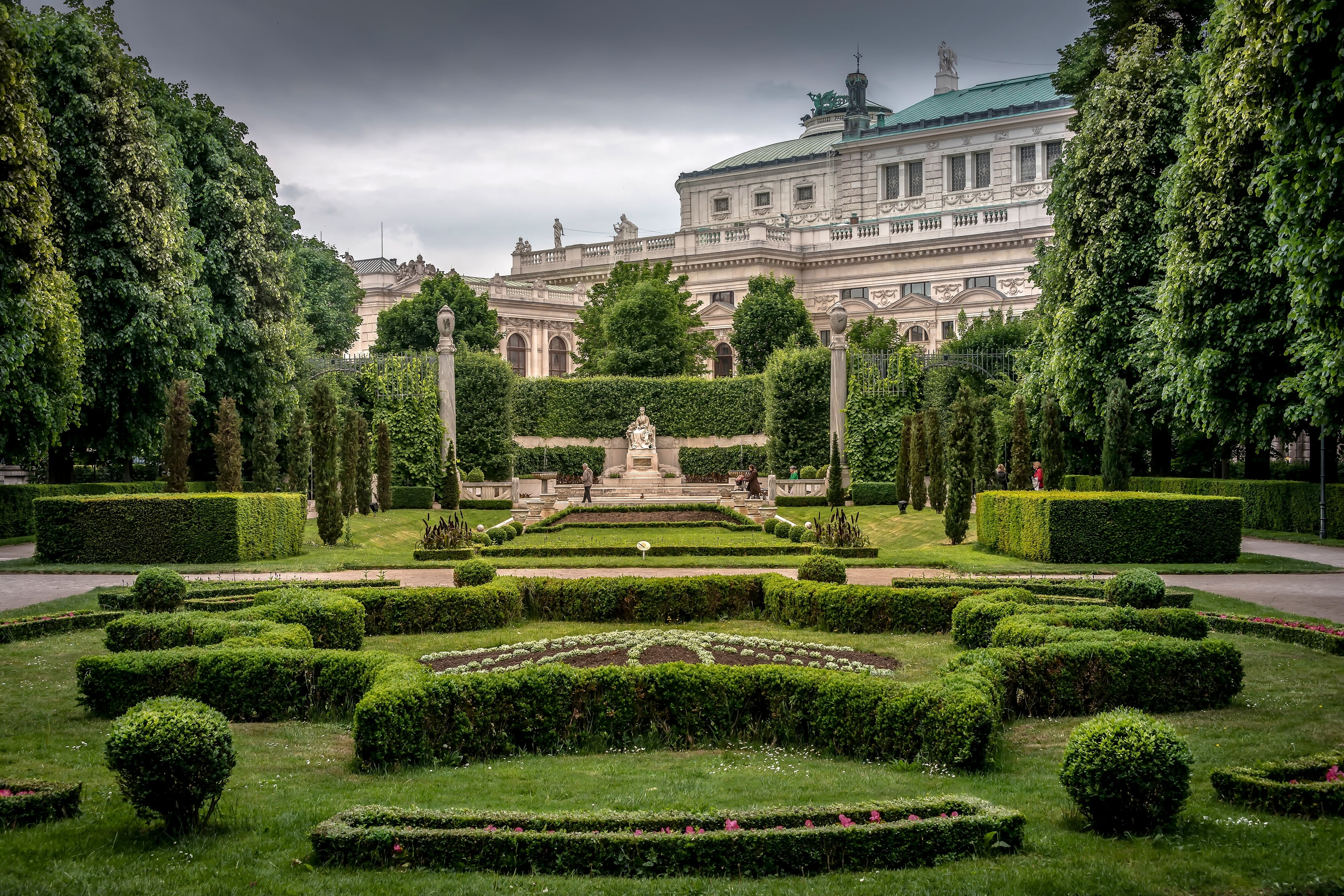 theatre, garden, Monument to Empress Elizabeth, building exterior, Peoples Garden, plant, sky, Austria, Hofburg, architectural column, tourism, The Burgtheater, HD Wallpaper