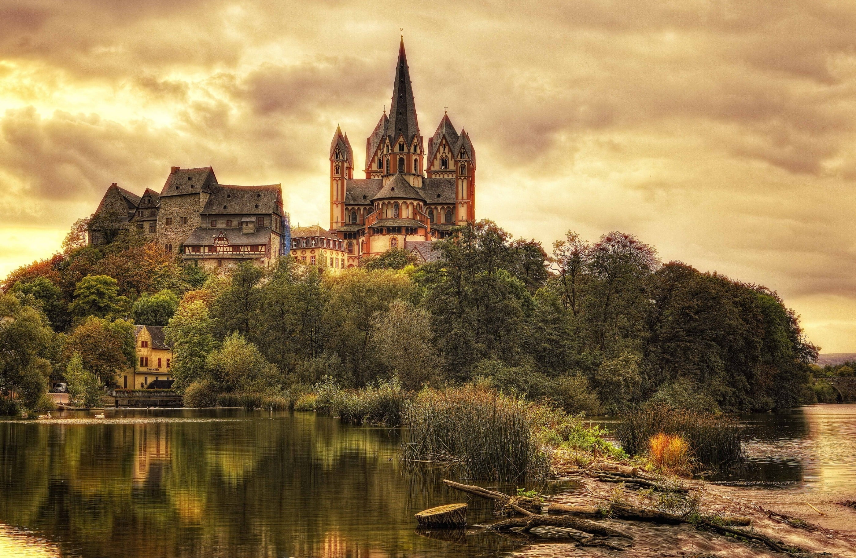 built Structure, travel, cultures, medieval, tree, gothic Style, the past, lake, spire, germany, reflection, house, europe, nature, landmark, HD Wallpaper