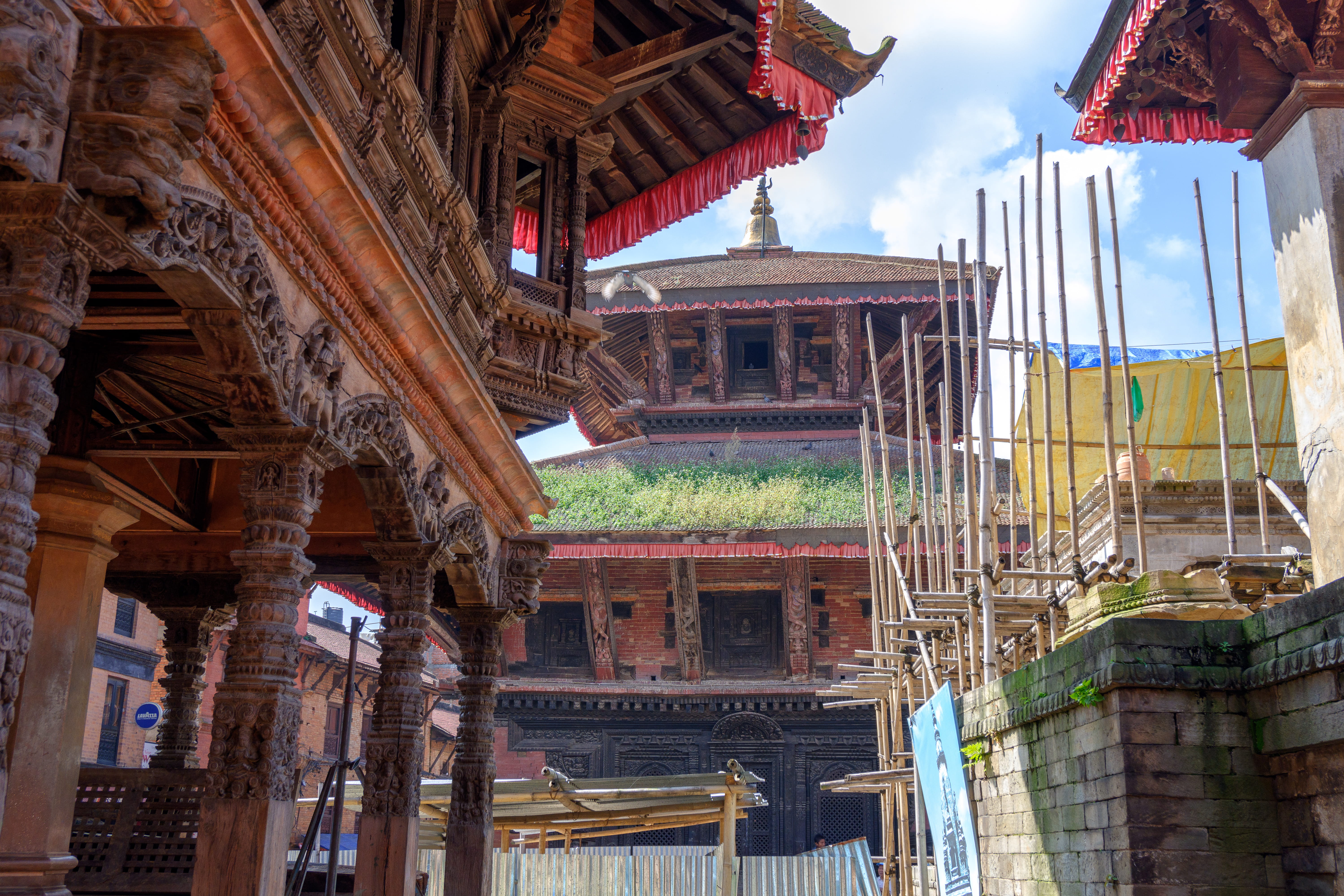 travel destinations, belief, sky, bhaktapur durbar square, bhaktapur, architectural column, nepal, 5K, outdoors, built structure, religion, no people, HD Wallpaper