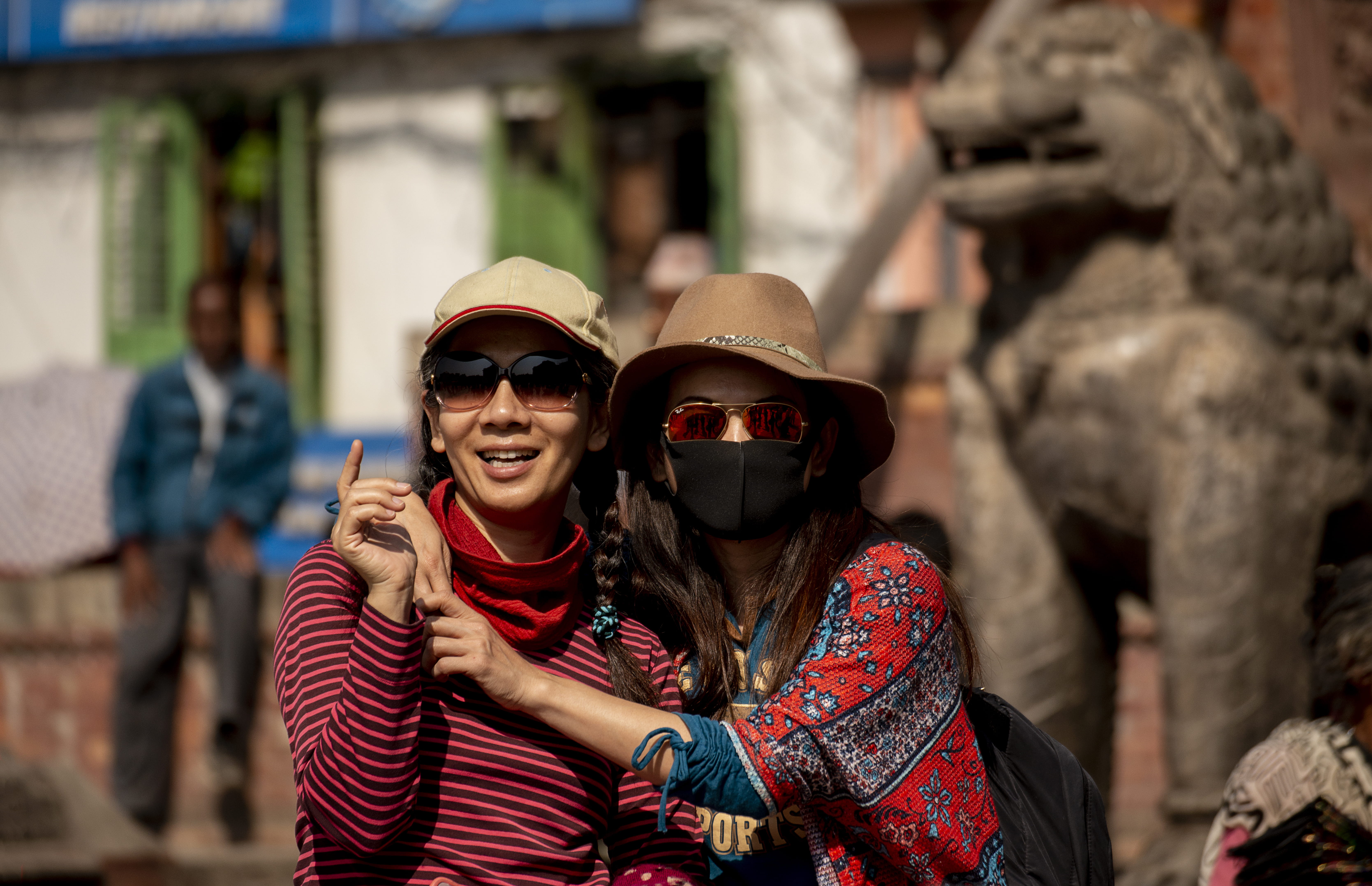 face, emotion, portrait, 5K, glasses, couple - relationship, smiling, candid, accessory, human, two people, clothing, waist up, happiness, young adult, HD Wallpaper