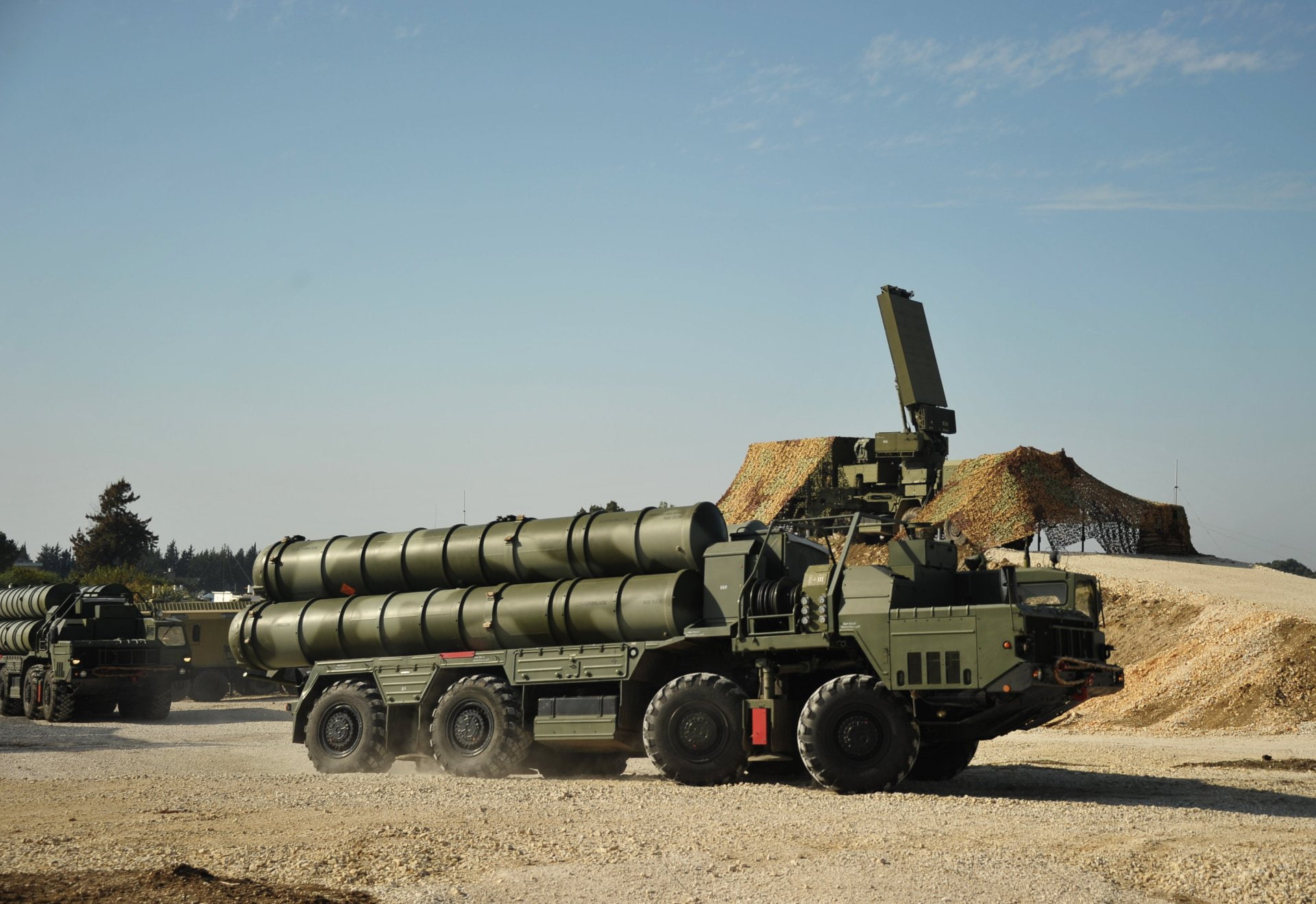 copy space, sunlight, industry, field, nature, outdoors, land, clear sky, Missile System, S-400, 1080P, transportation, S-400 Missile System, fuel tanker, HD Wallpaper