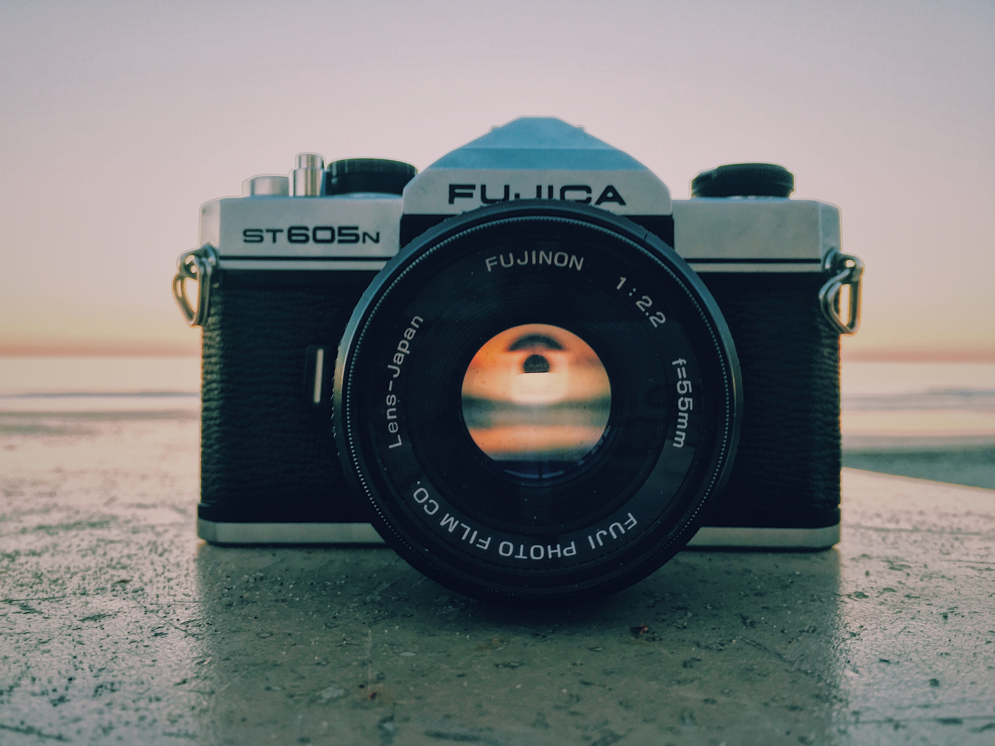 old, DSLR, back, no people, text, photographic equipment, dlsr, land, hobbies, white, gray, old-fashioned, lens, camera, 2K, photograph, sunset, single object, HD Wallpaper