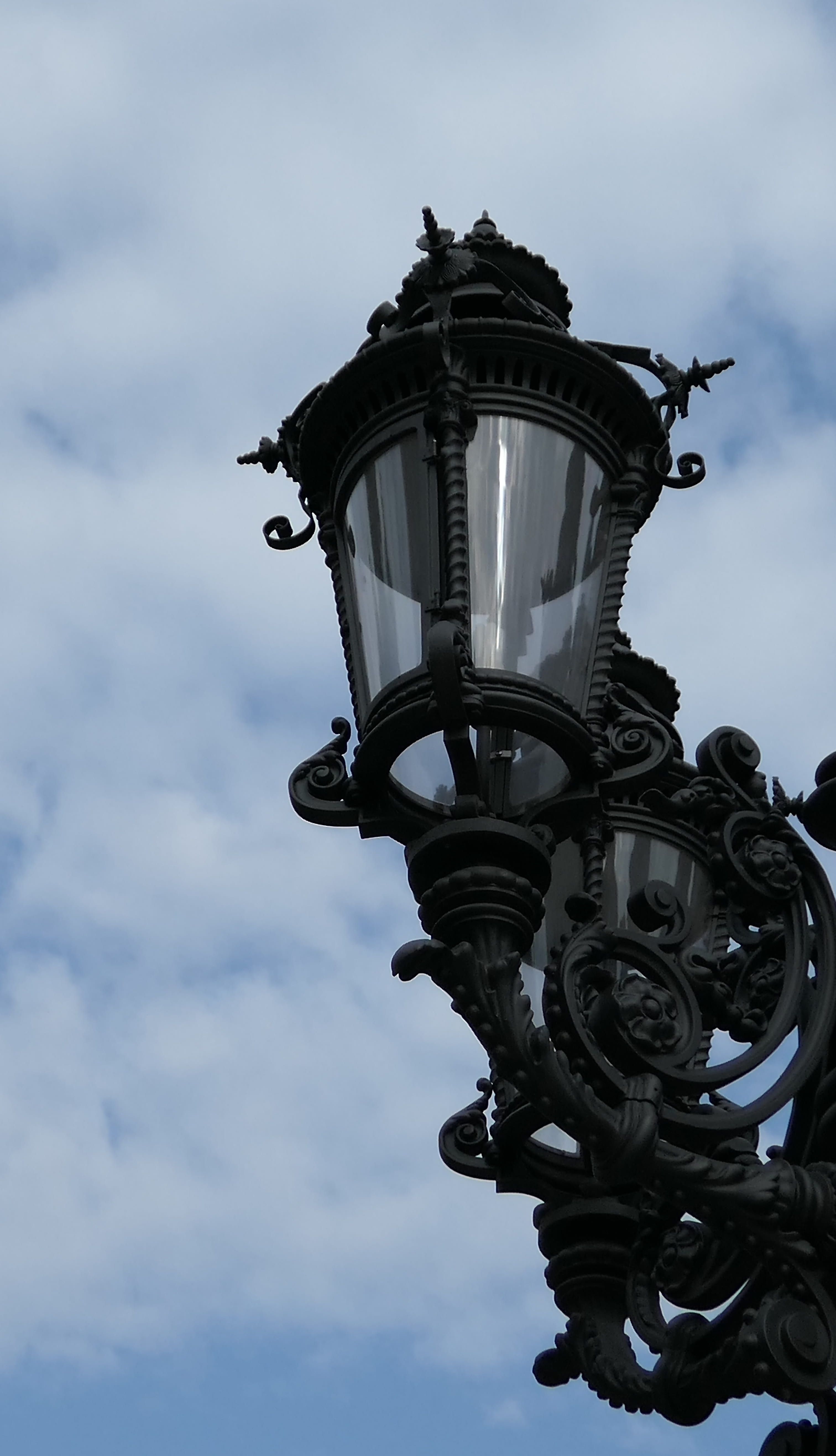 street lighting, history, outdoors, ornament, old, lighting equipment, hell, architecture, lantern, the past, built structure, no people, street lamp, creativity, Phone HD Wallpaper