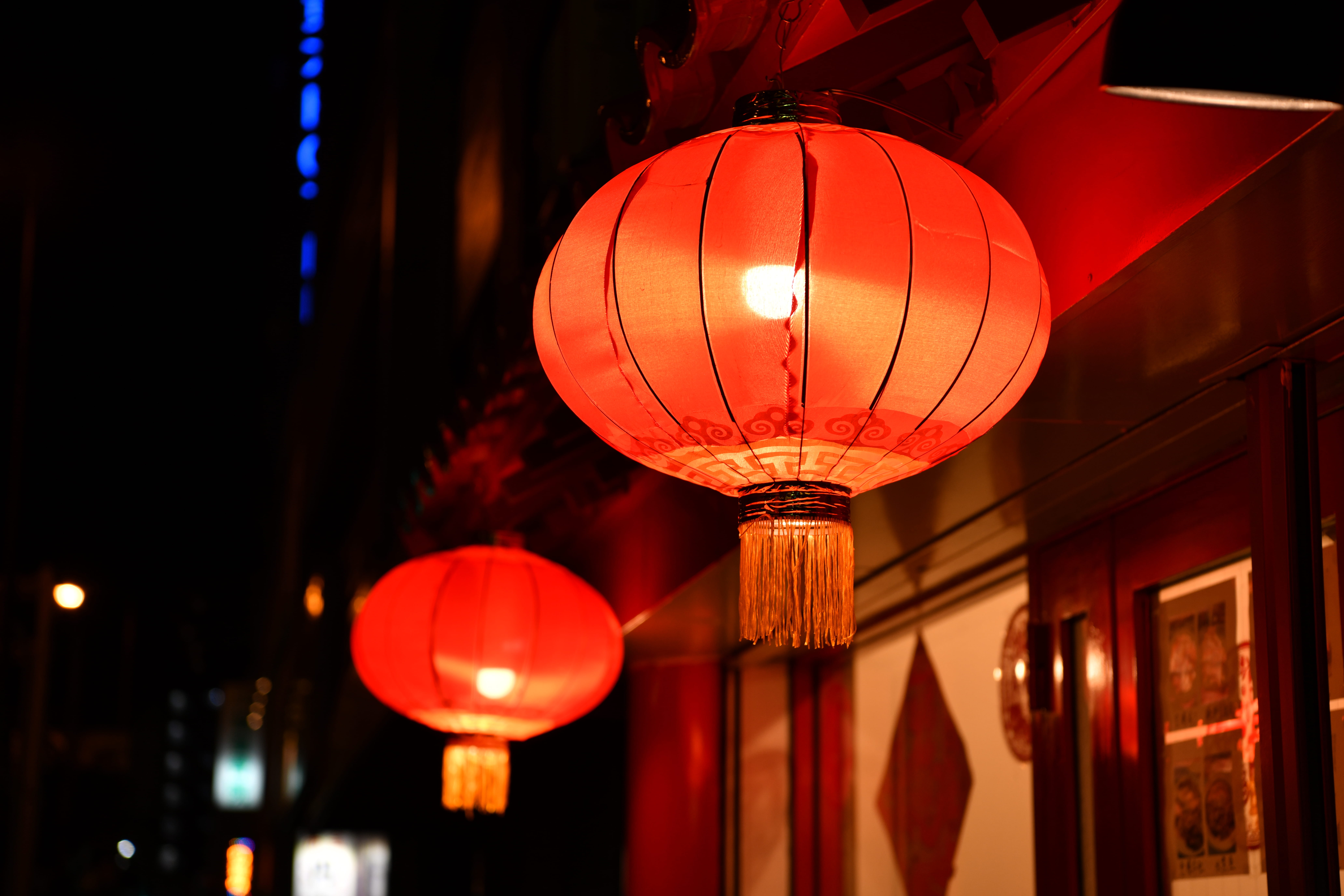 lantern, focus, hanging, outdoors, lighting equipment, built structure, holiday, chinese lantern, architecture, chinese lantern festival, building exterior, HD Wallpaper
