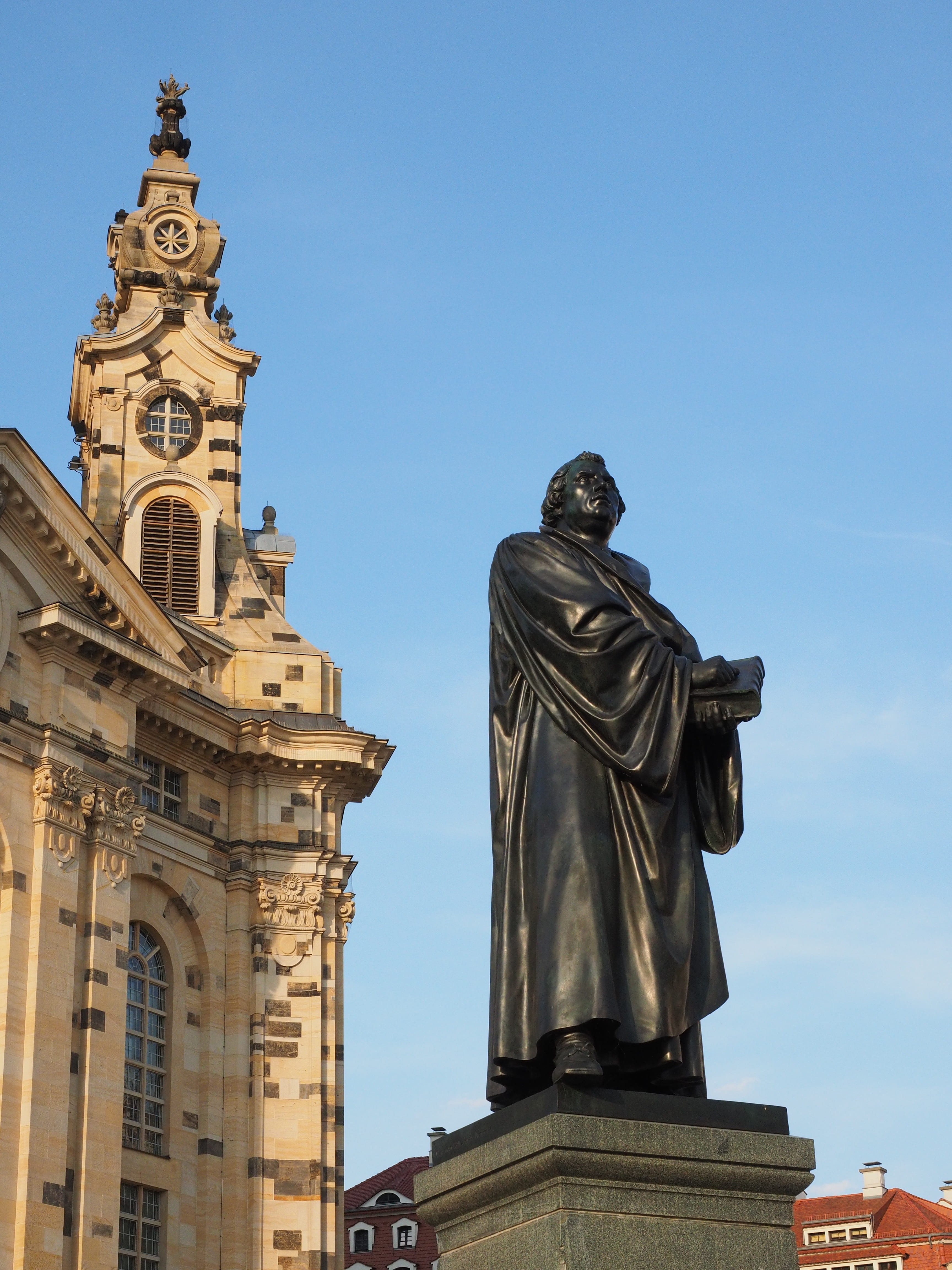 4K, places of interest, bronze sculpture, belief, man, saxony, religion, martin-luther-still image, statue, sky, low angle view, person, clear sky, dresden, Phone HD Wallpaper