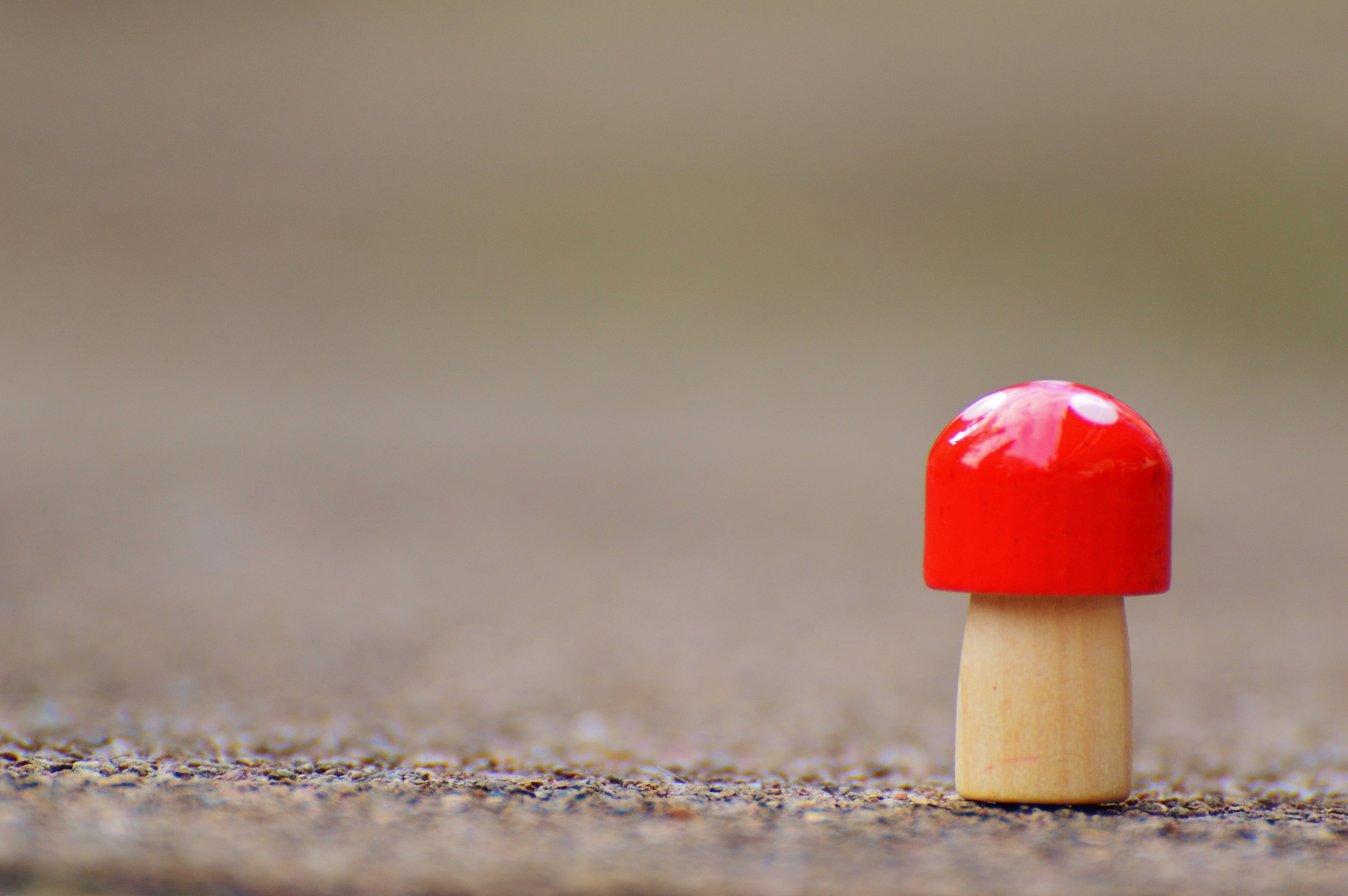 red, mushroom and design, funny, outdoors, no people, food, day, wood, food and drink, strength, lucky guy, play, wood - material, figure, nature, close-up, HD Wallpaper