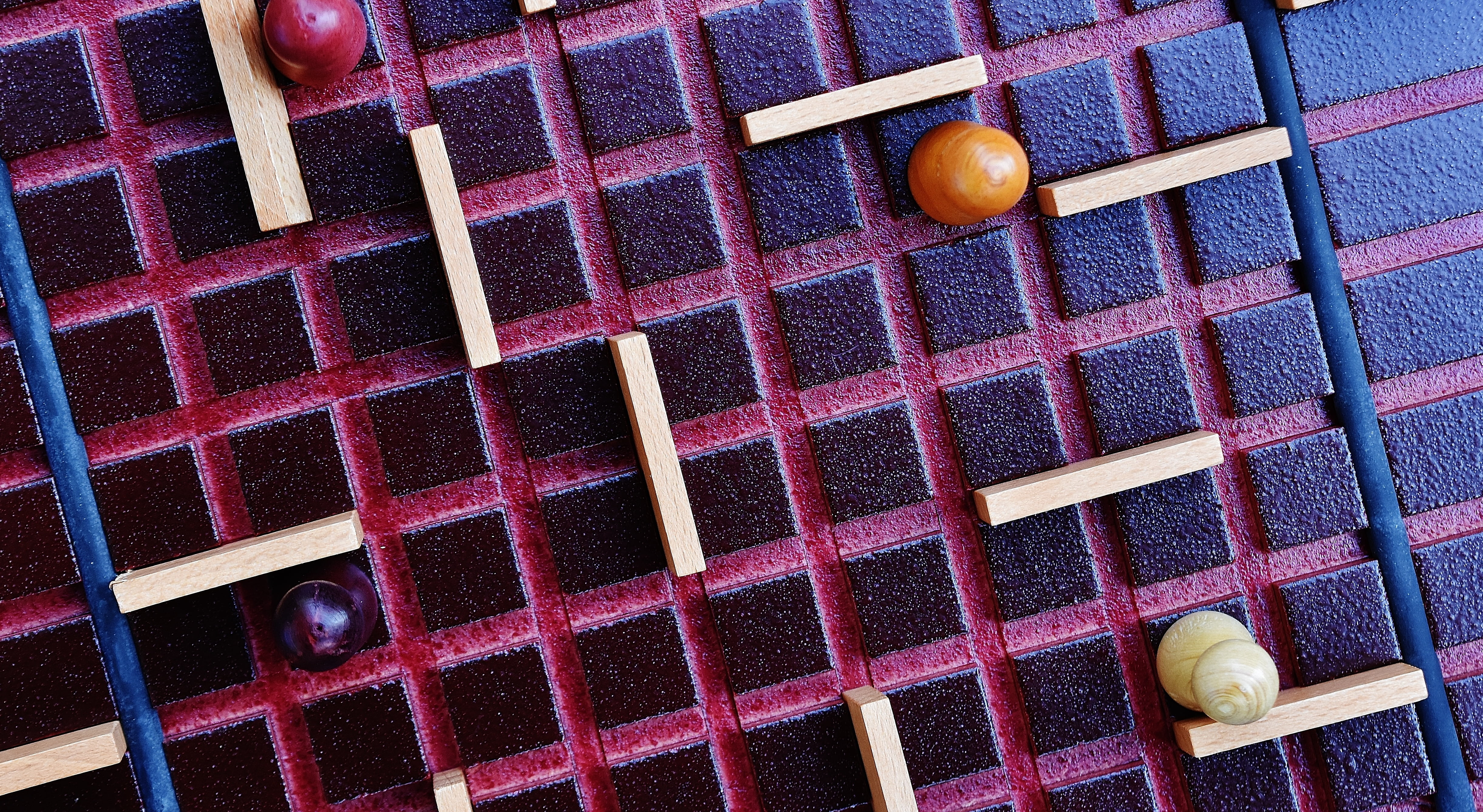 repetition, day, board, view, quoridor, wood, mind game, close-up, board games, figures, play stone, still life, backgrounds, stones, architecture, shape, HD Wallpaper