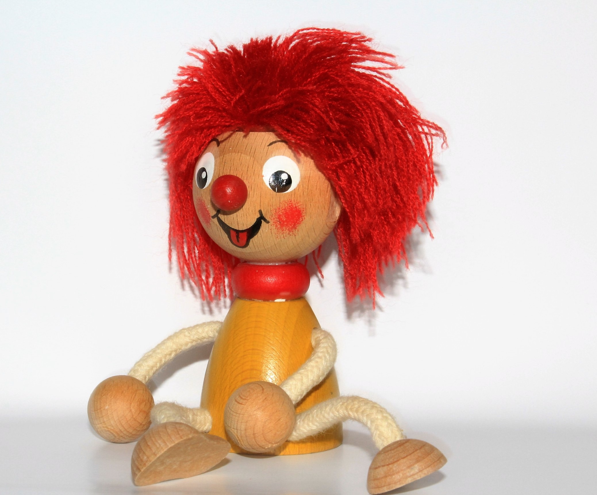 figurine, 1080P, wood doll, red, sweet, indoors, doll, representation, wood, funny, holzfigur, wooden figures, still life, toys, art and craft, pumuckl, HD Wallpaper