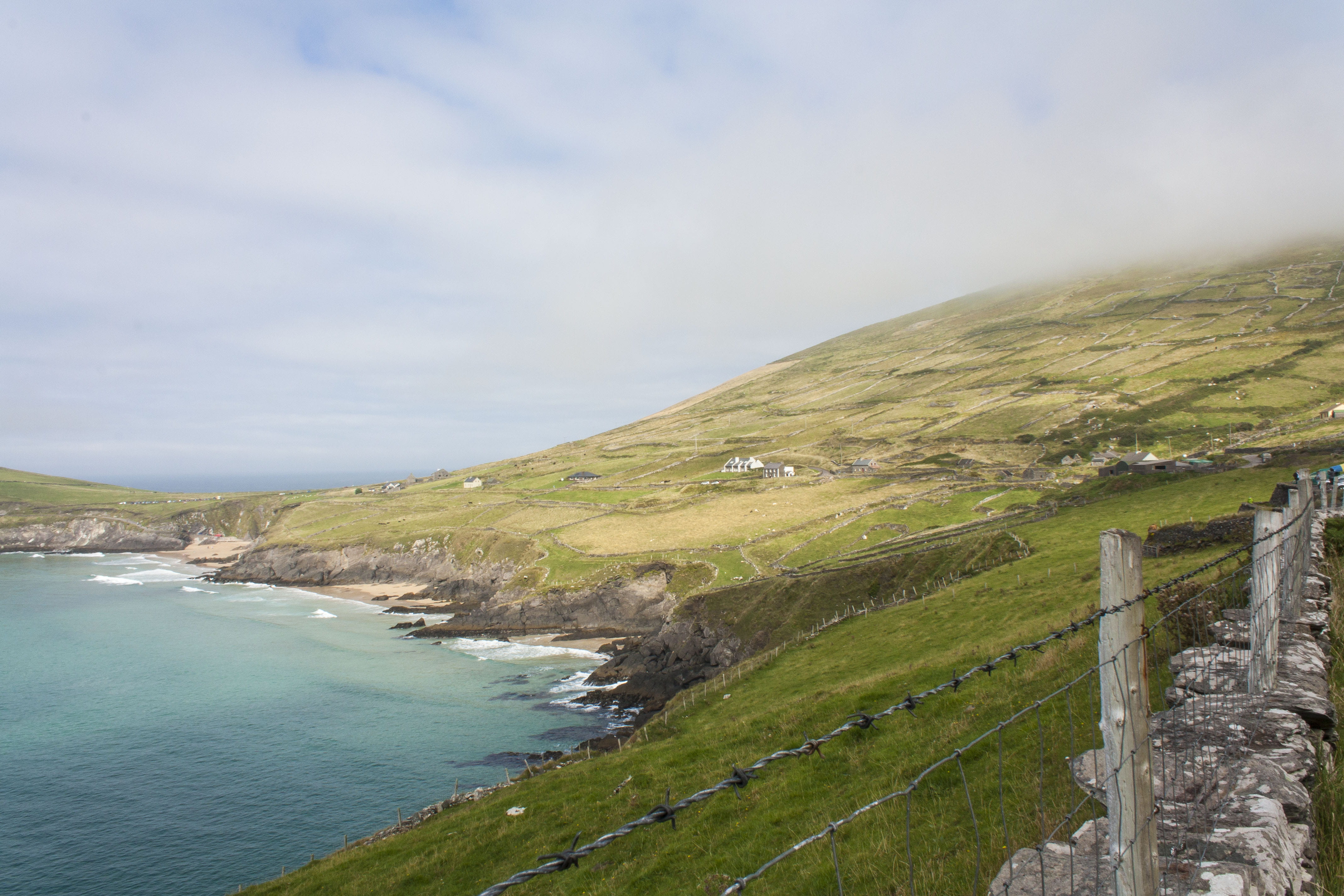 nature, day, land, outdoors, ocean, mountain, tranquility, sea, environment, irleand, water, no people, péninsule de dingle, plant, sky, beach, green, 4K, HD Wallpaper