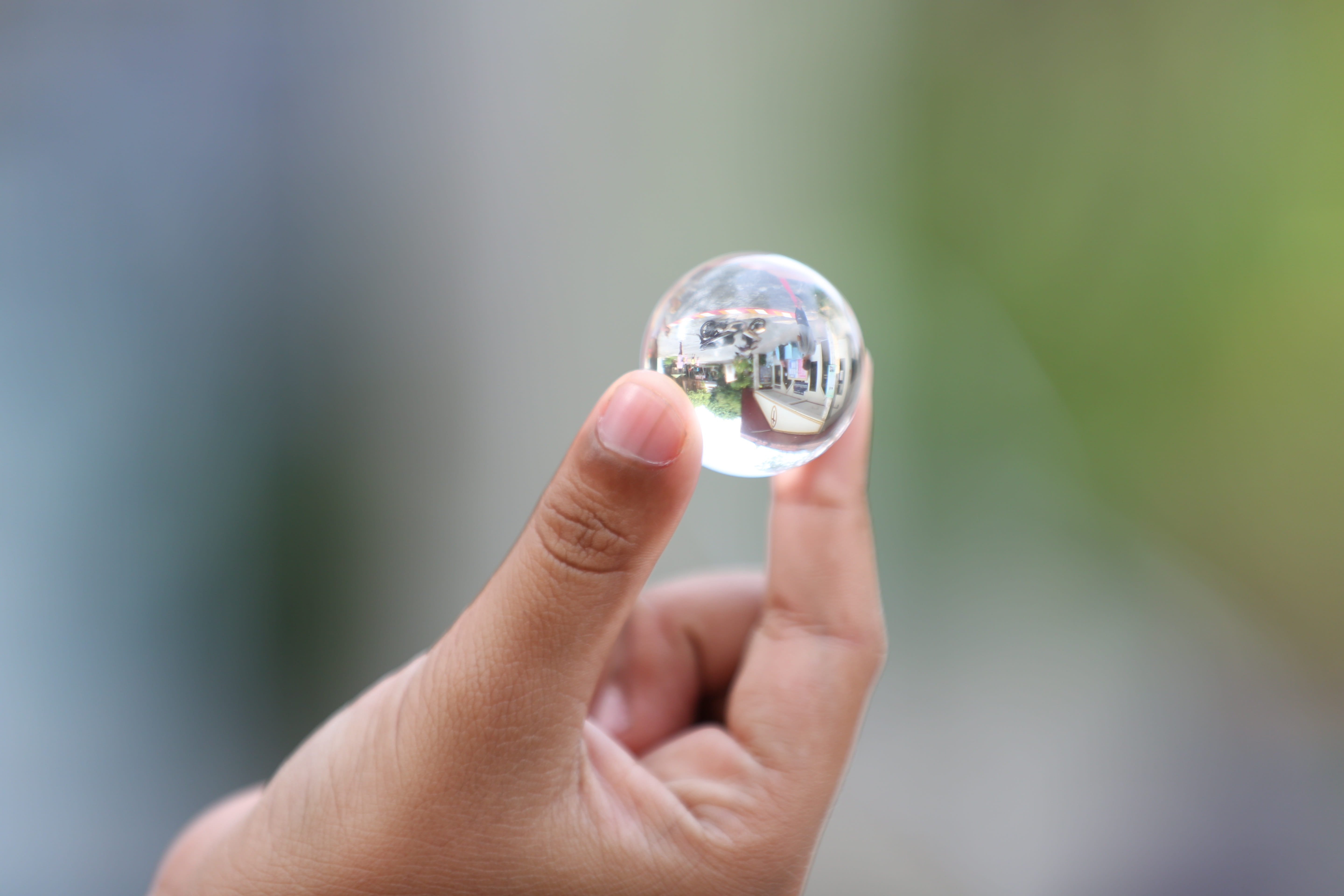 crystal ball, outdoors, sphere, day, human body part, hand, single object, 5K, close-up, holding, glitter, body part, nature, finger, one person, transparent, HD Wallpaper