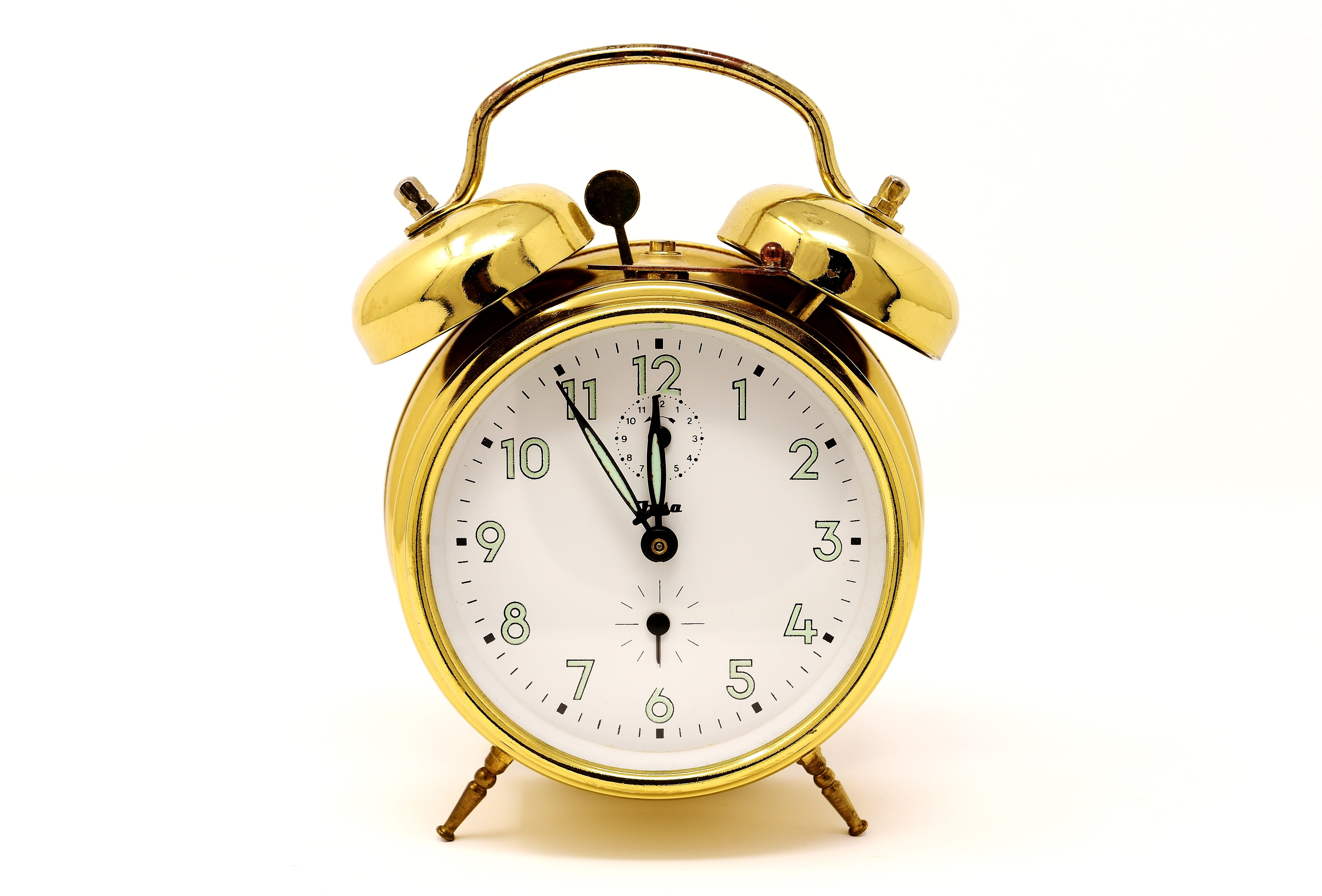hours, pointer, no people, indoors, antique, number, alarm clock, clock, 5K, time of, retro styled, bell, studio shot, clock face, still life, close-up, HD Wallpaper