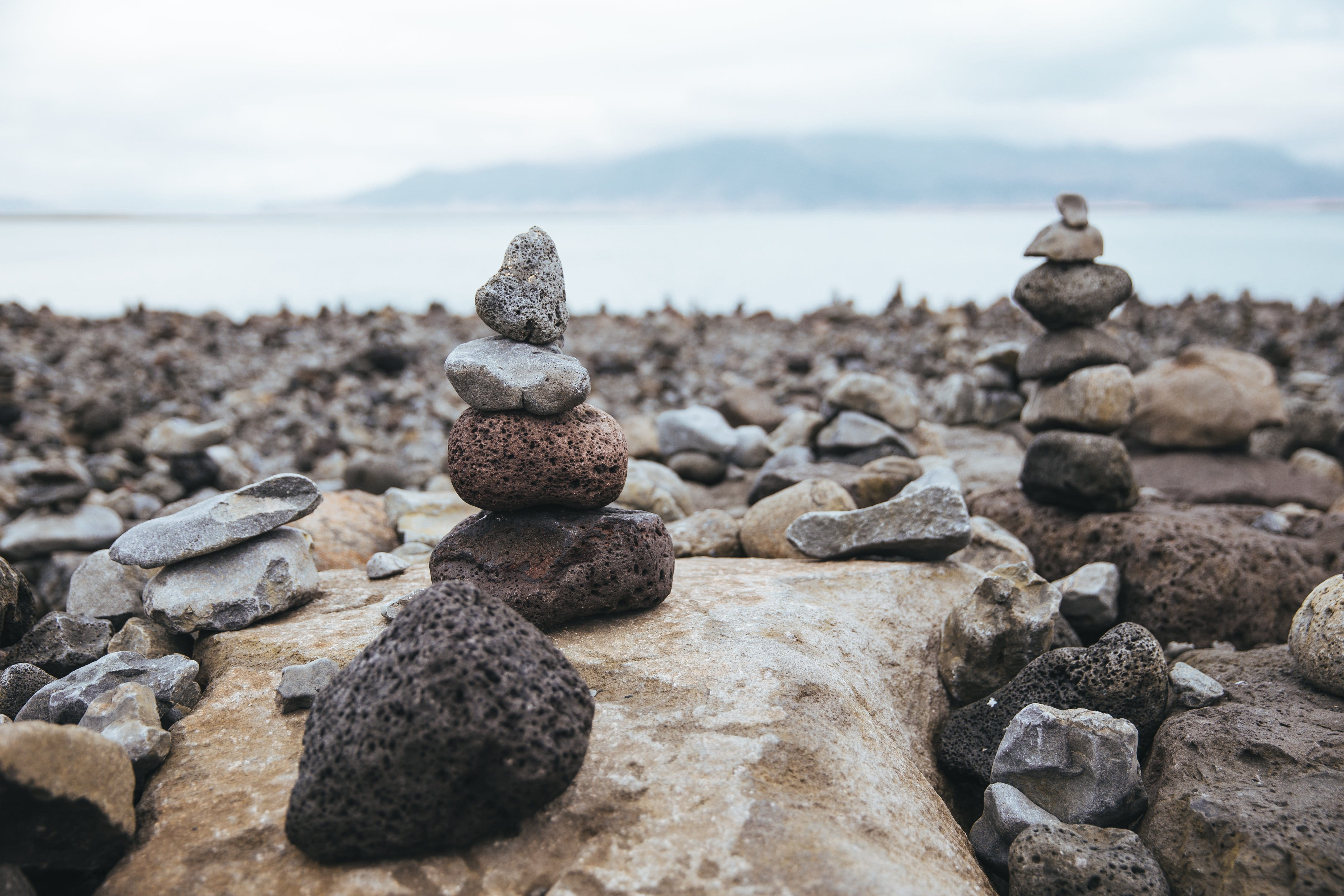 sea, focus on foreground, 4K, rock, outdoors, Beaches, beach, sky, sculptures, day, zen-like, solid, beauty in nature, Backgrounds, Iceland, photo, Around the World, HD Wallpaper