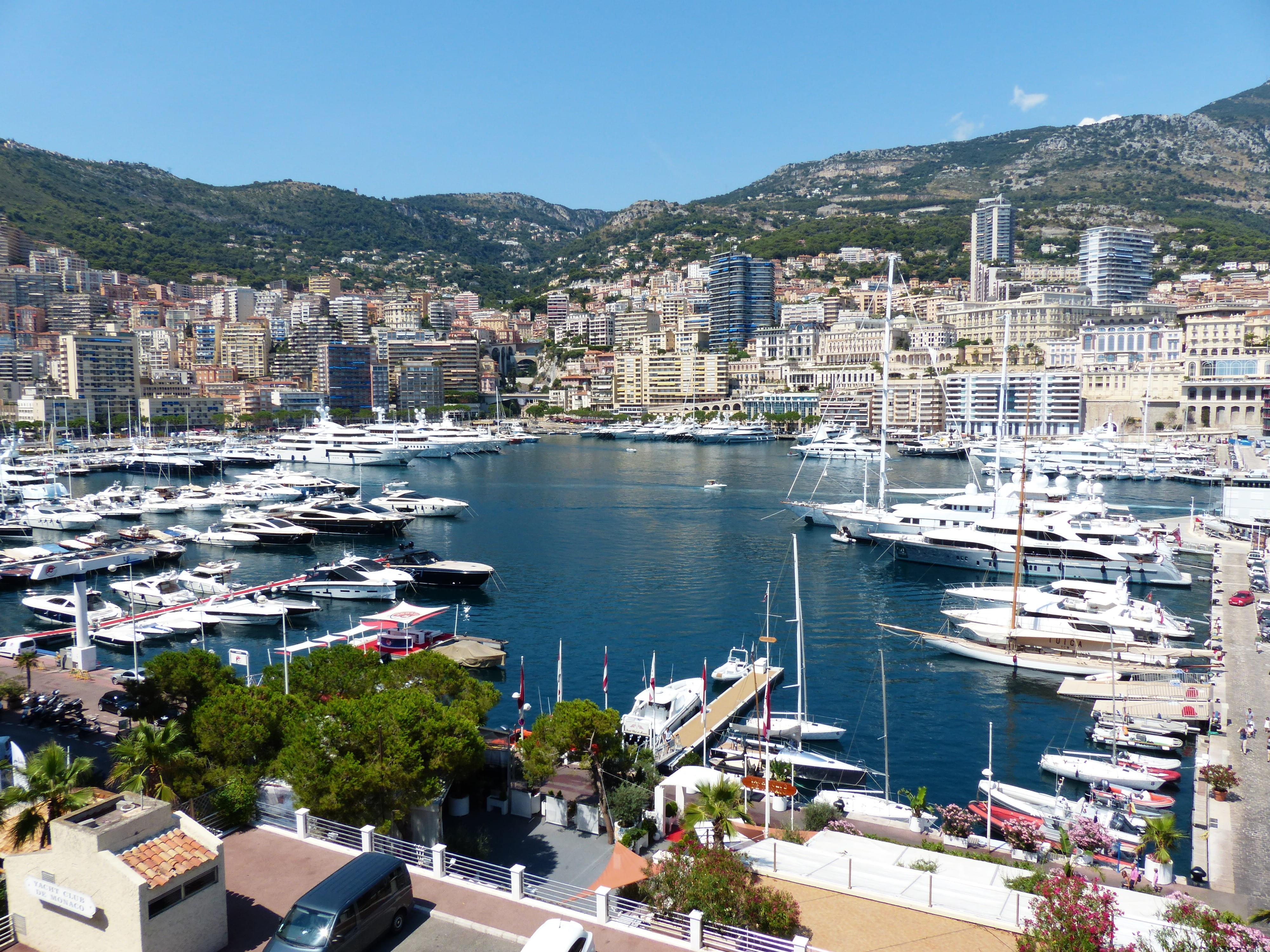 no people, mode of transportation, 4K, water, yacht, wealth, cityscape, buildings, principality of, travel destinations, outdoors, architecture, residential district, HD Wallpaper