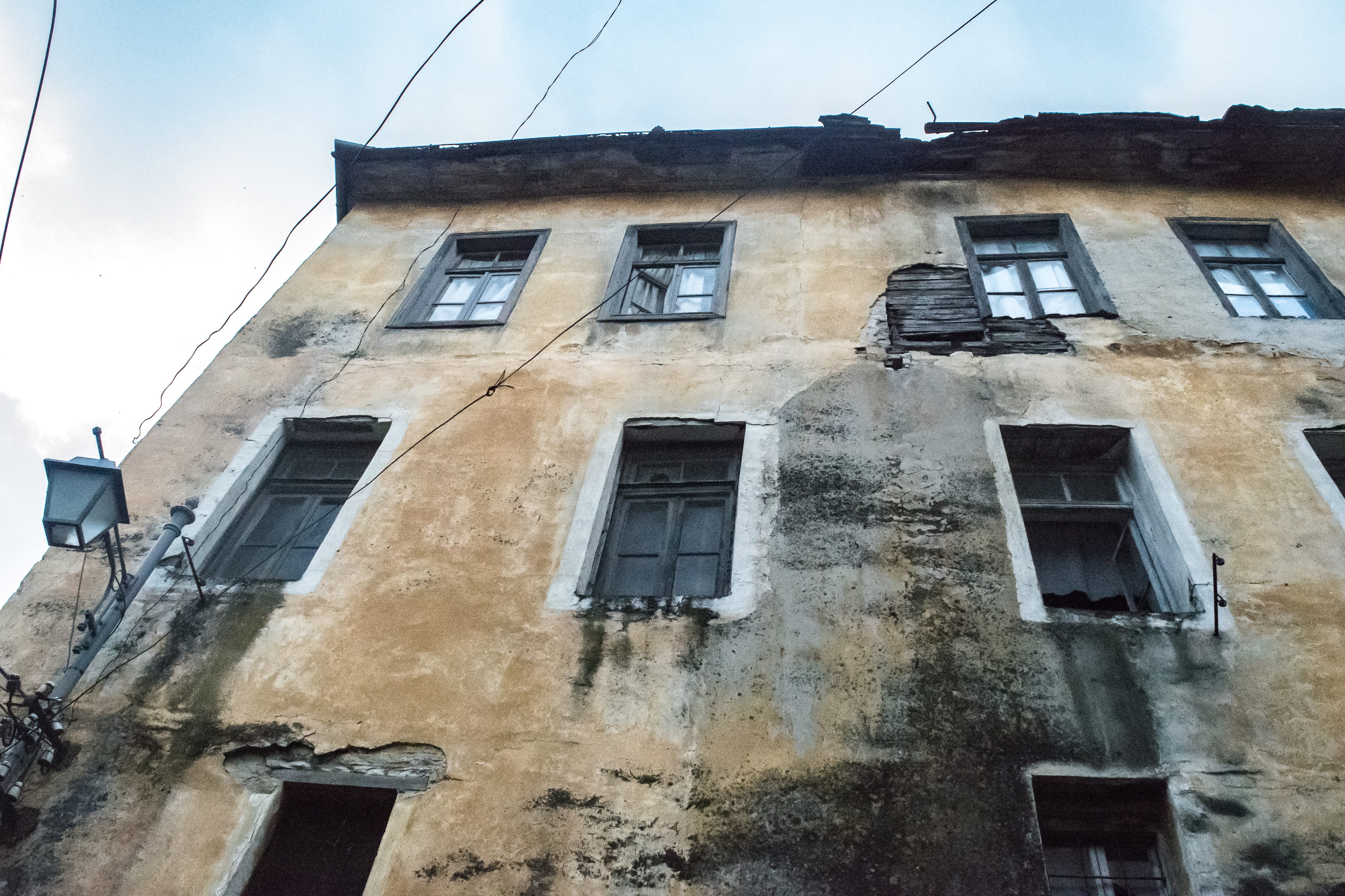outdoors, rust, city, old, yellow, weathered, nature, low angle view, grunge, gjirokastër county, building exterior, damaged, albania, no people, residential district, HD Wallpaper