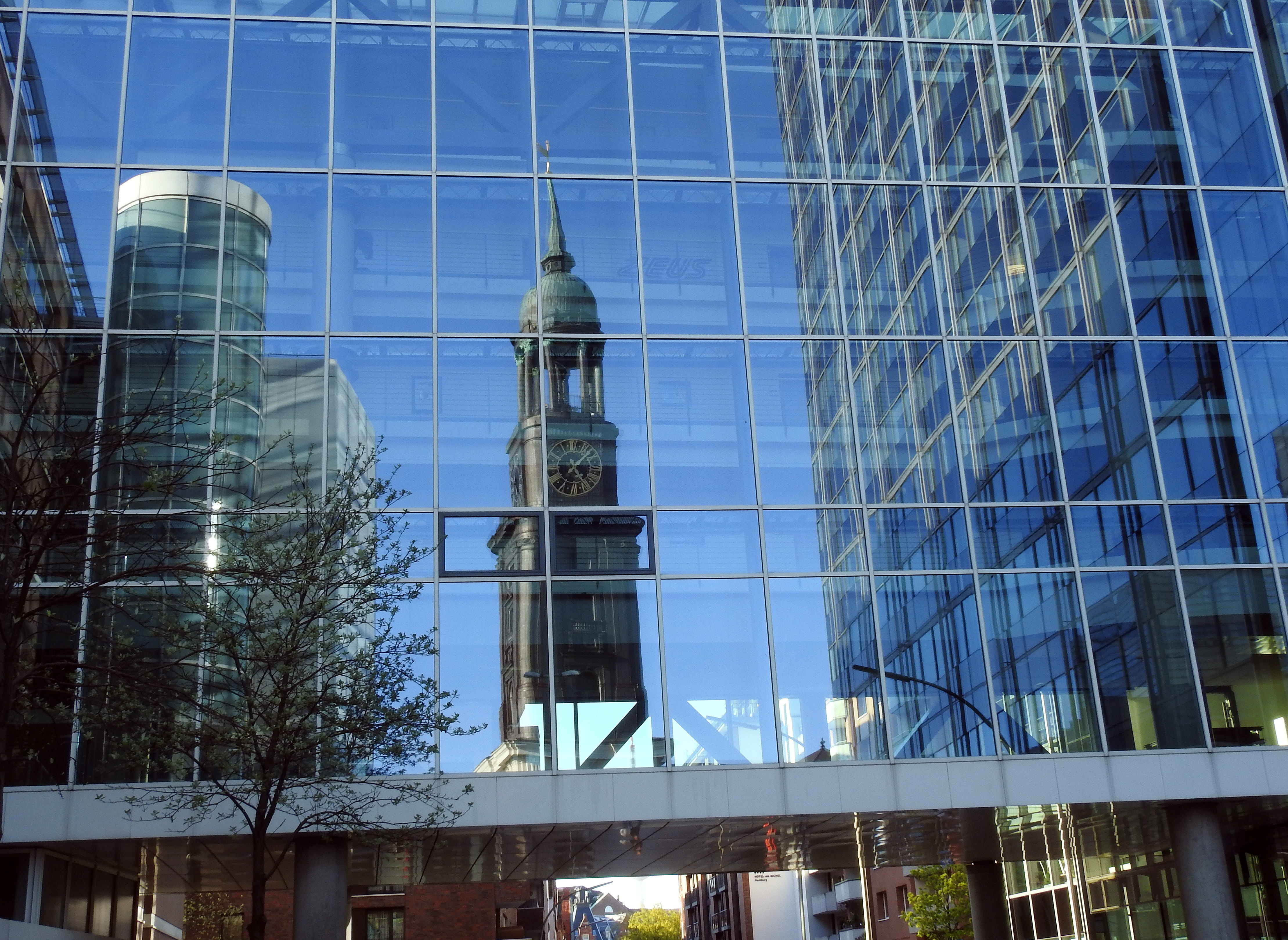 city, tower, glass - material, no people, low angle view, glass, hamburger-michel, architecture, 4K, financial district, built structure, day, St Michaelis, HD Wallpaper