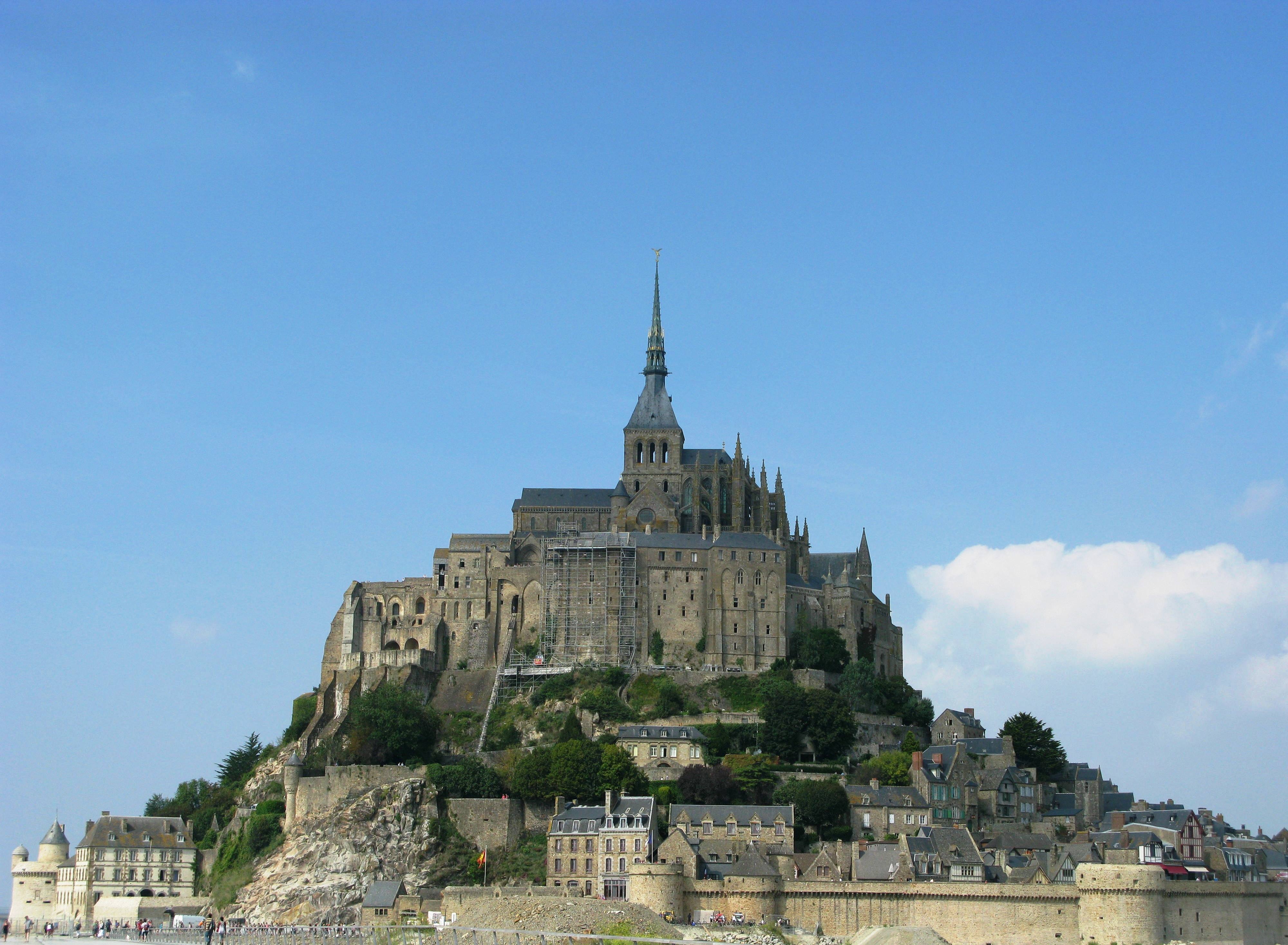 nature, place of worship, spirituality, tourism, spire, building exterior, tower, europe, mont st michel, no people, religion, 4K, travel, architecture, HD Wallpaper