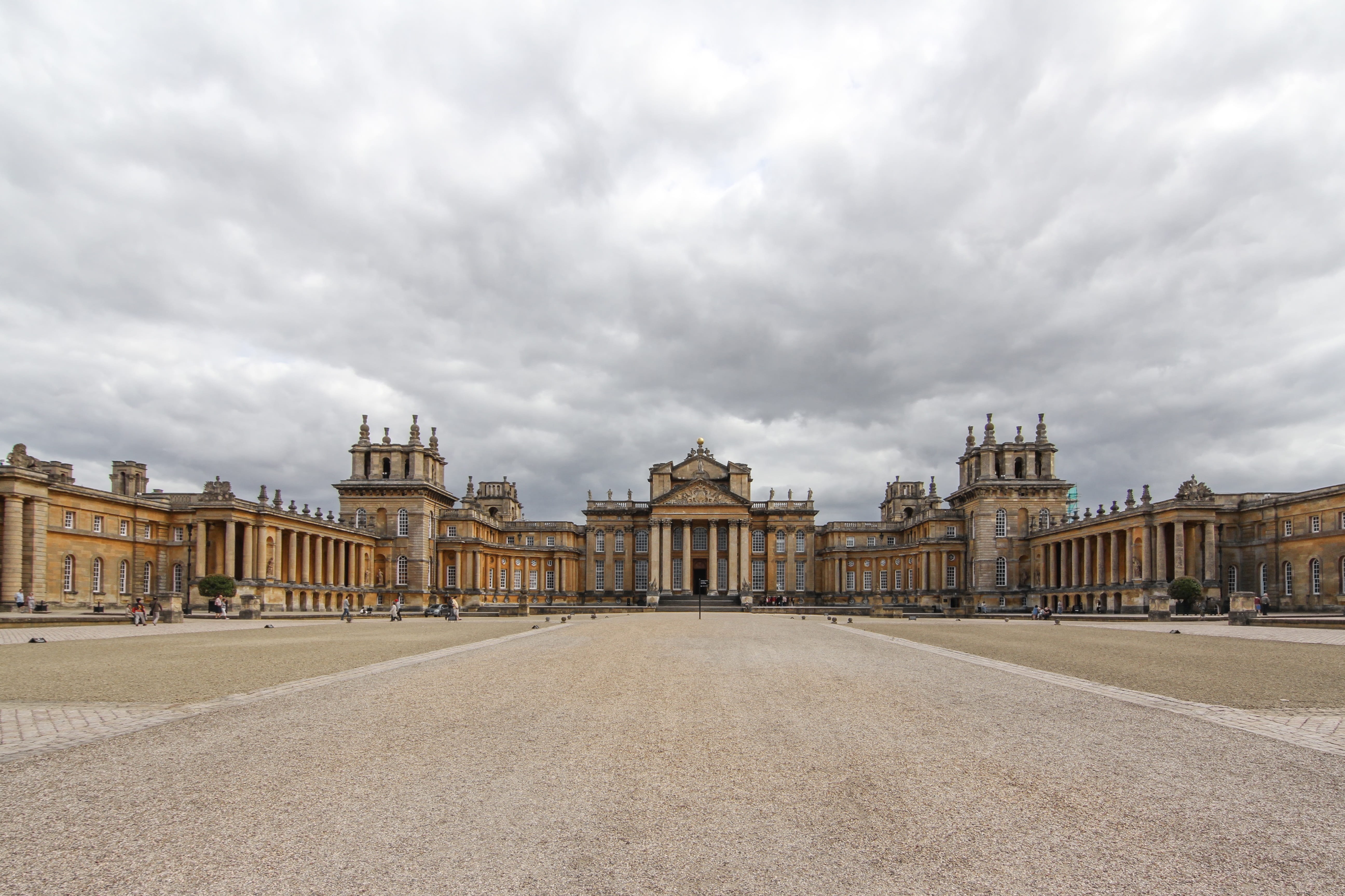 building exterior, overcast, duke of marlborough, history, the past, World Heritage, building, mansion, palace, nature, travel destinations, woodstock, HD Wallpaper
