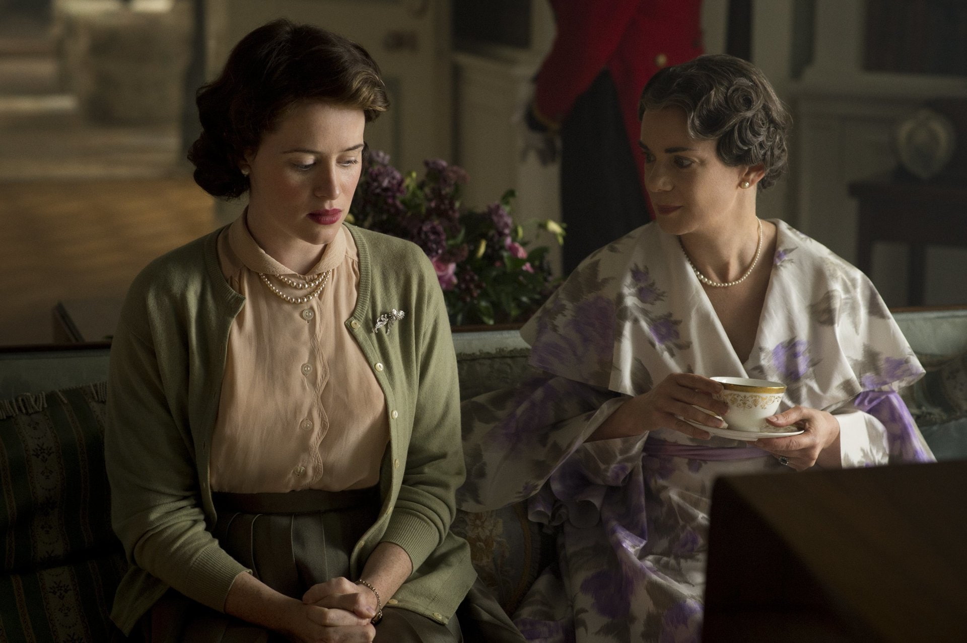 1080P, Victoria Hamilton, Queen Elizabeth II, TV Show, Queen Elizabeth (The Queen Mother), The Crown, Claire Foy, HD Wallpaper
