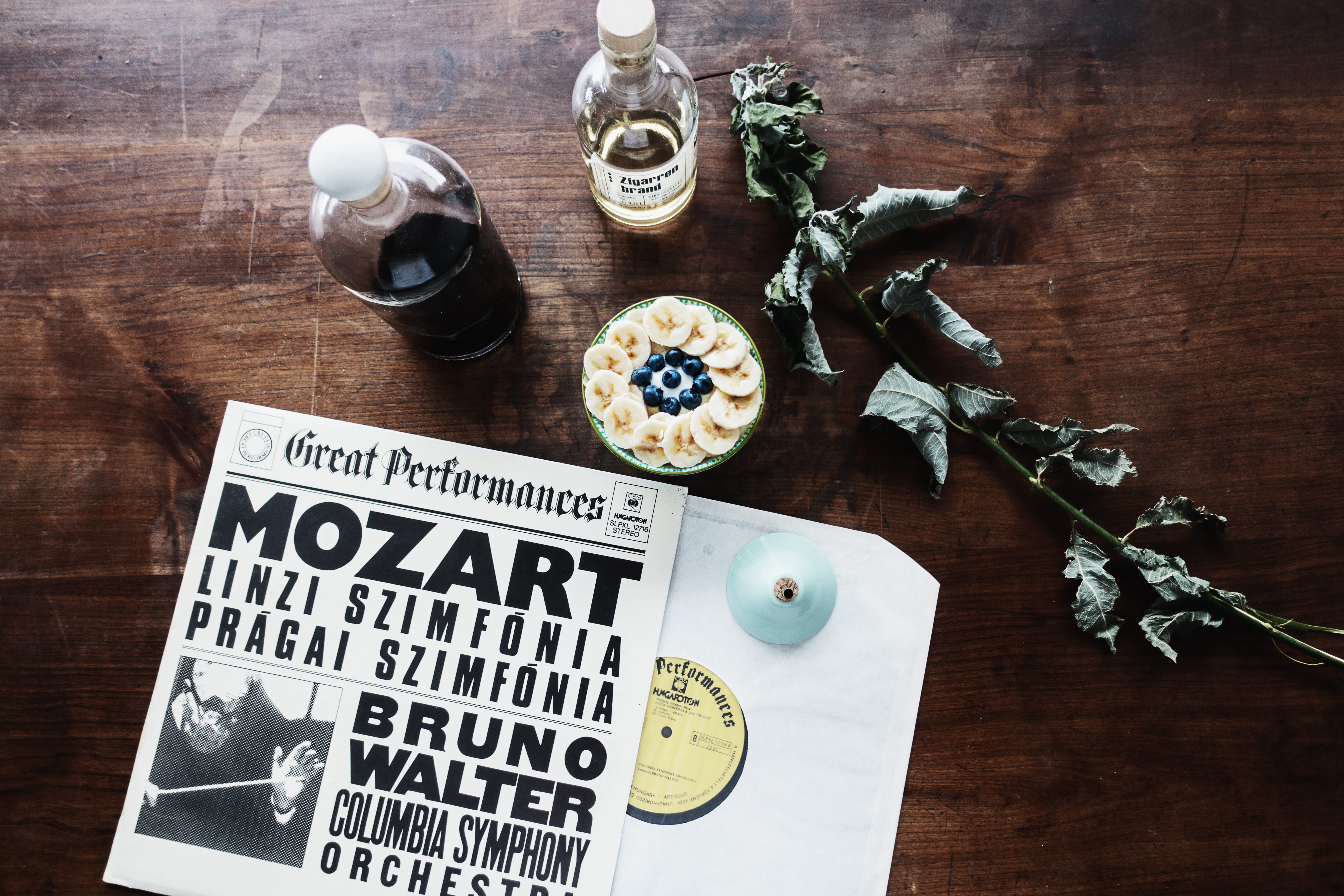 food and drink, flowering plant, wood - material, text, bottle, alcohol, flower, healthcare and medicine, communication, vinyl, directly above, austria, HD Wallpaper