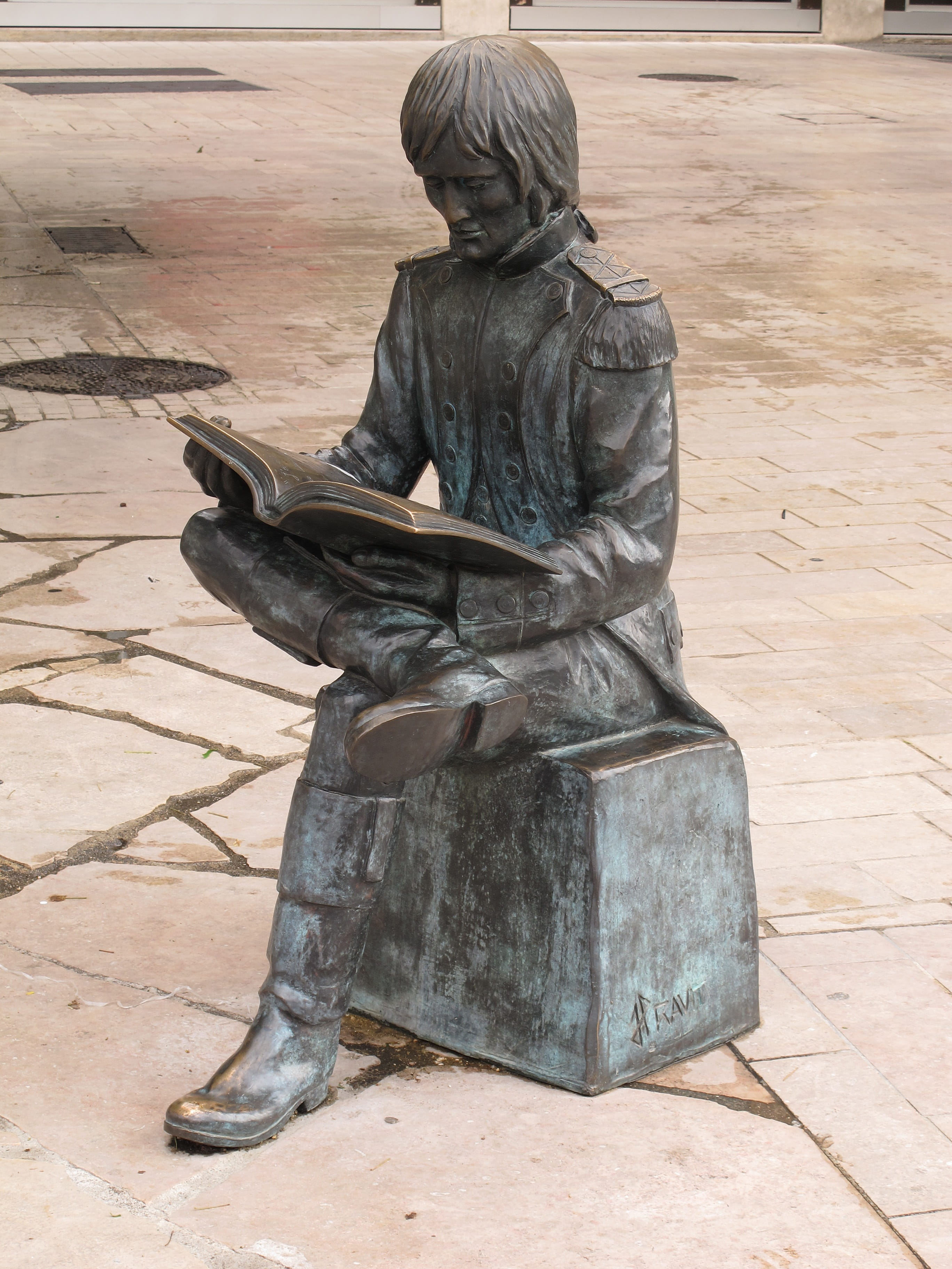 old, statue, bonaparte, sitting, street, day, the past, creativity, outdoors, female likeness, city, sculpture, book, representation, built structure, art and craft, Phone HD Wallpaper