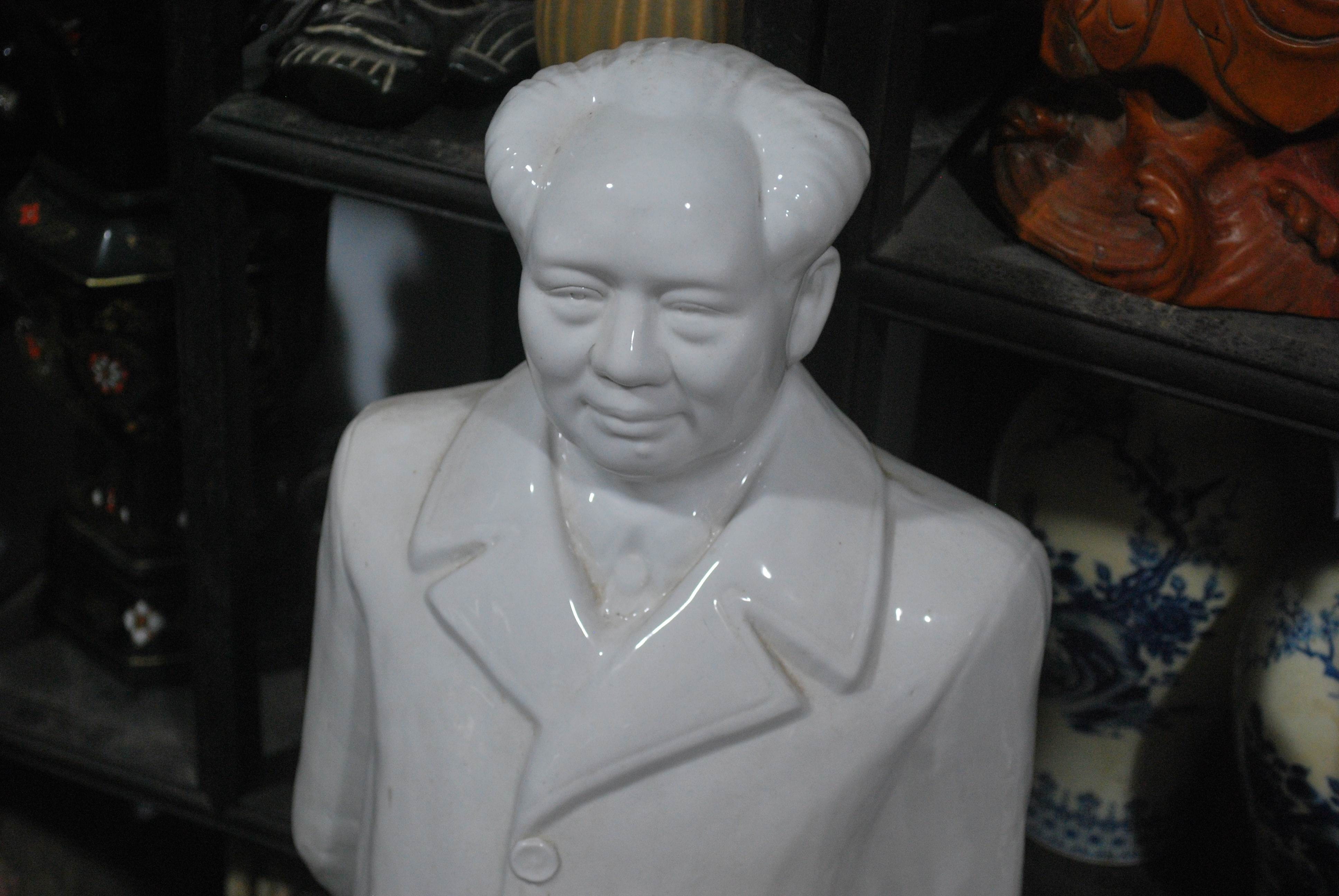 4K, for sale, store window, shopping, mannequin, boutique, sculpture, bakery, Zedong, consumerism, female likeness, sale, business, front view, art and craft, HD Wallpaper