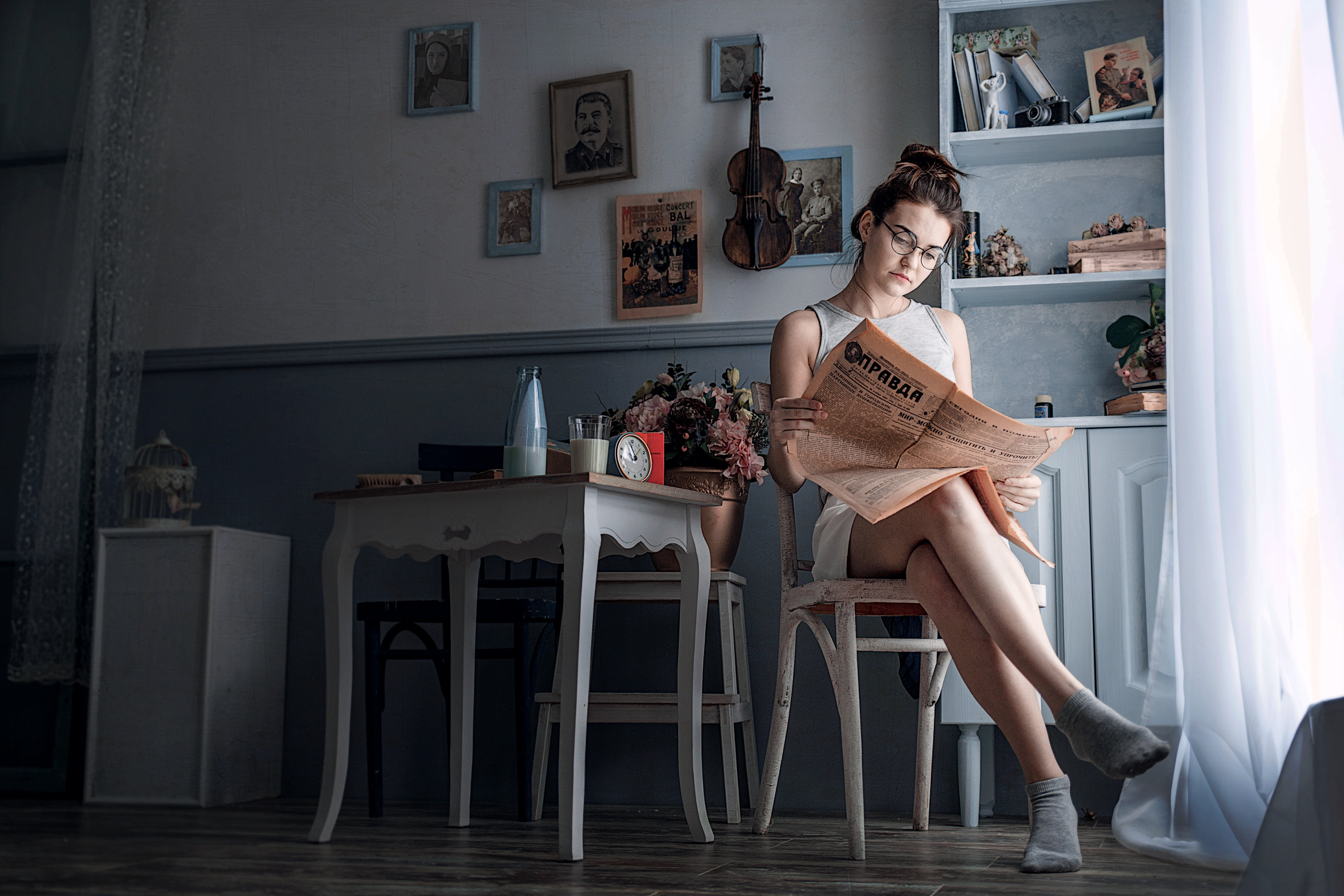 violin, full length, casual clothing, beautiful woman, fashion, one person, furniture, beauty, True, newspaper, hairstyle, lifestyles, indoors, 4K, portraits, HD Wallpaper