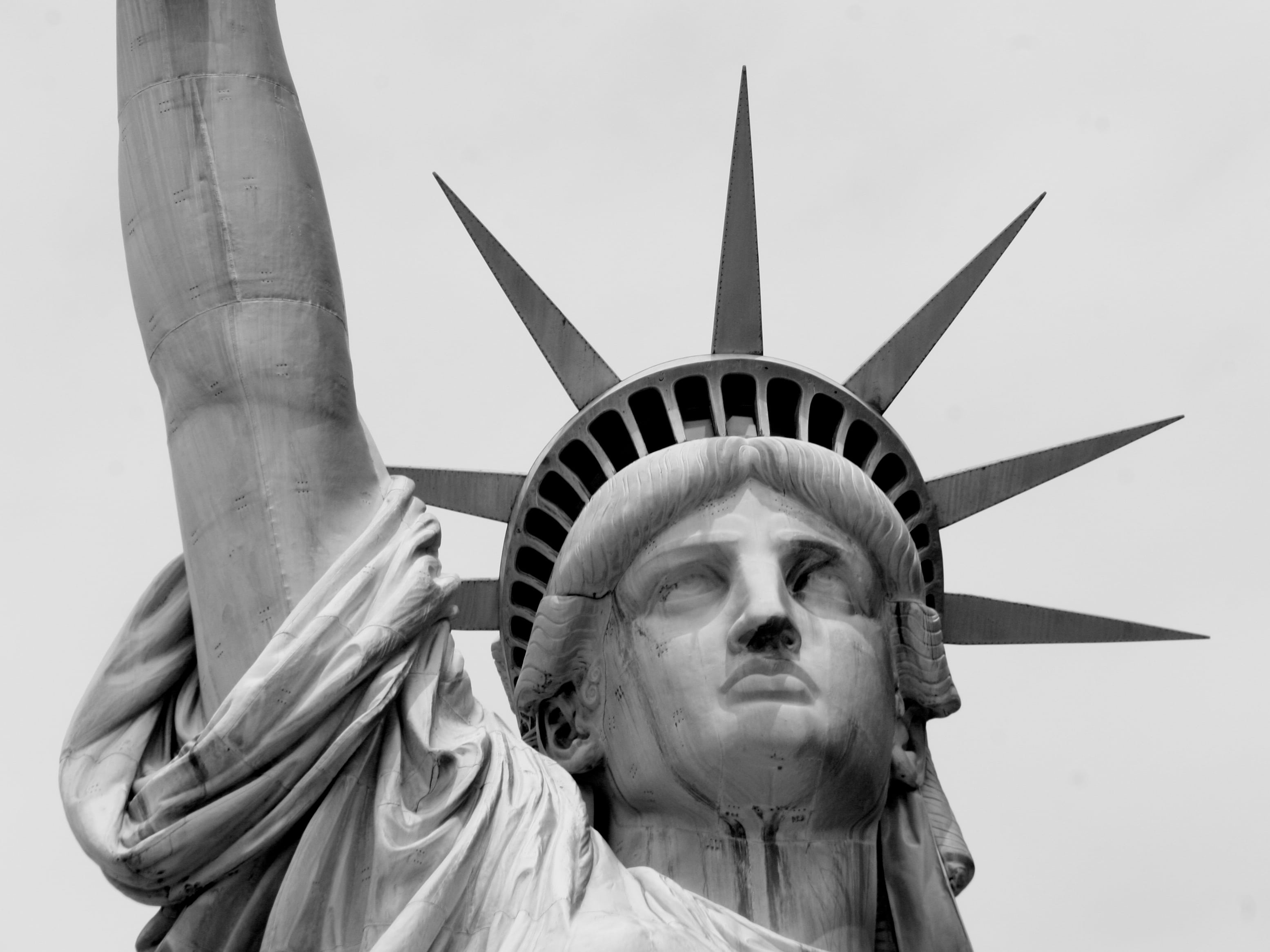 black-and-white, representation, architecture, travel, crown, travel destinations, black And White, landmark, art and craft, 2K, statue, day, close-up, HD Wallpaper