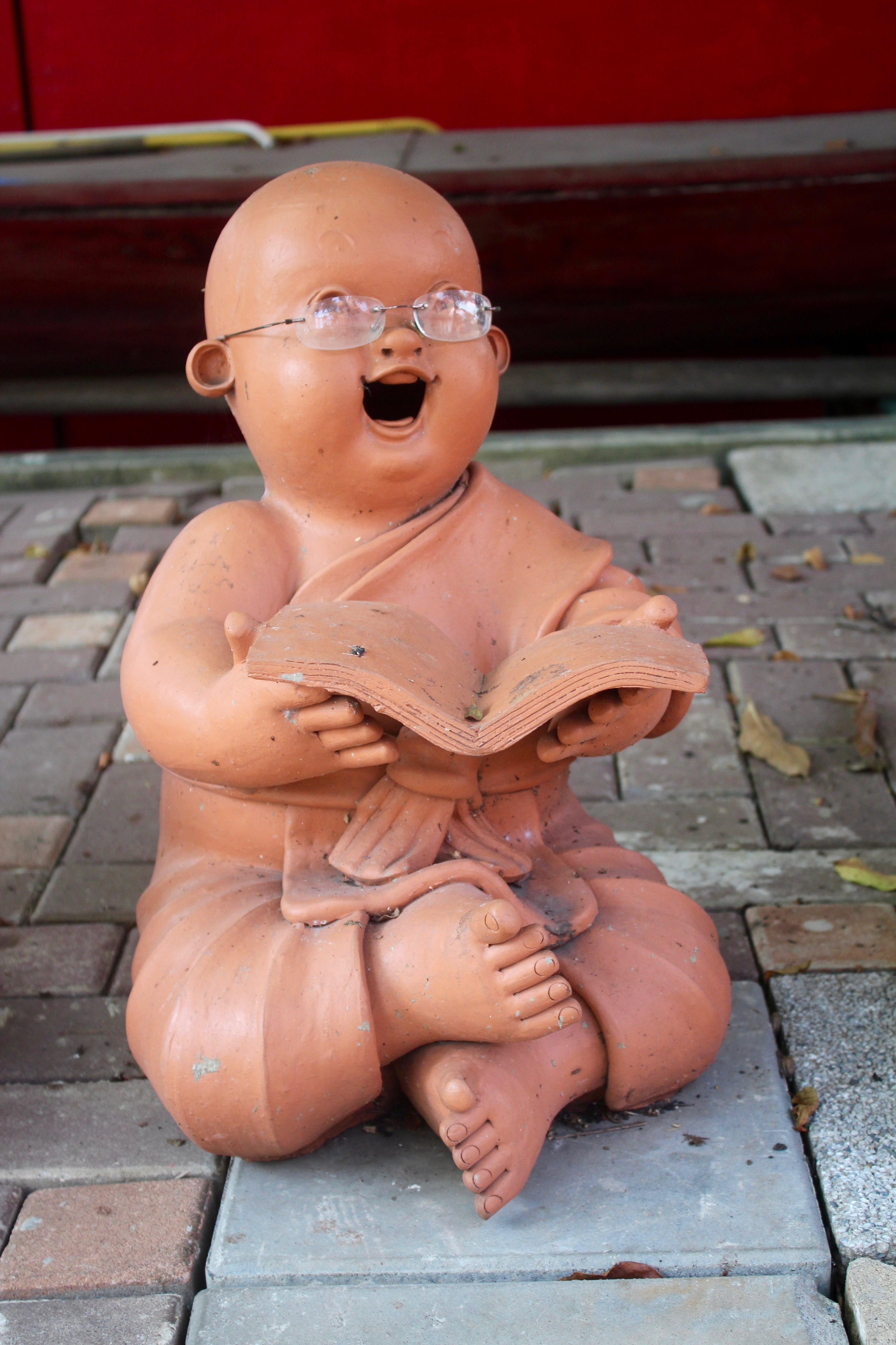 day, religion, 5K, cultures, fun, buddhism, read, finger man, outdoors, still life, art and craft, no people, male likeness, sound, sunglasses, sing, sculpture, Phone HD Wallpaper