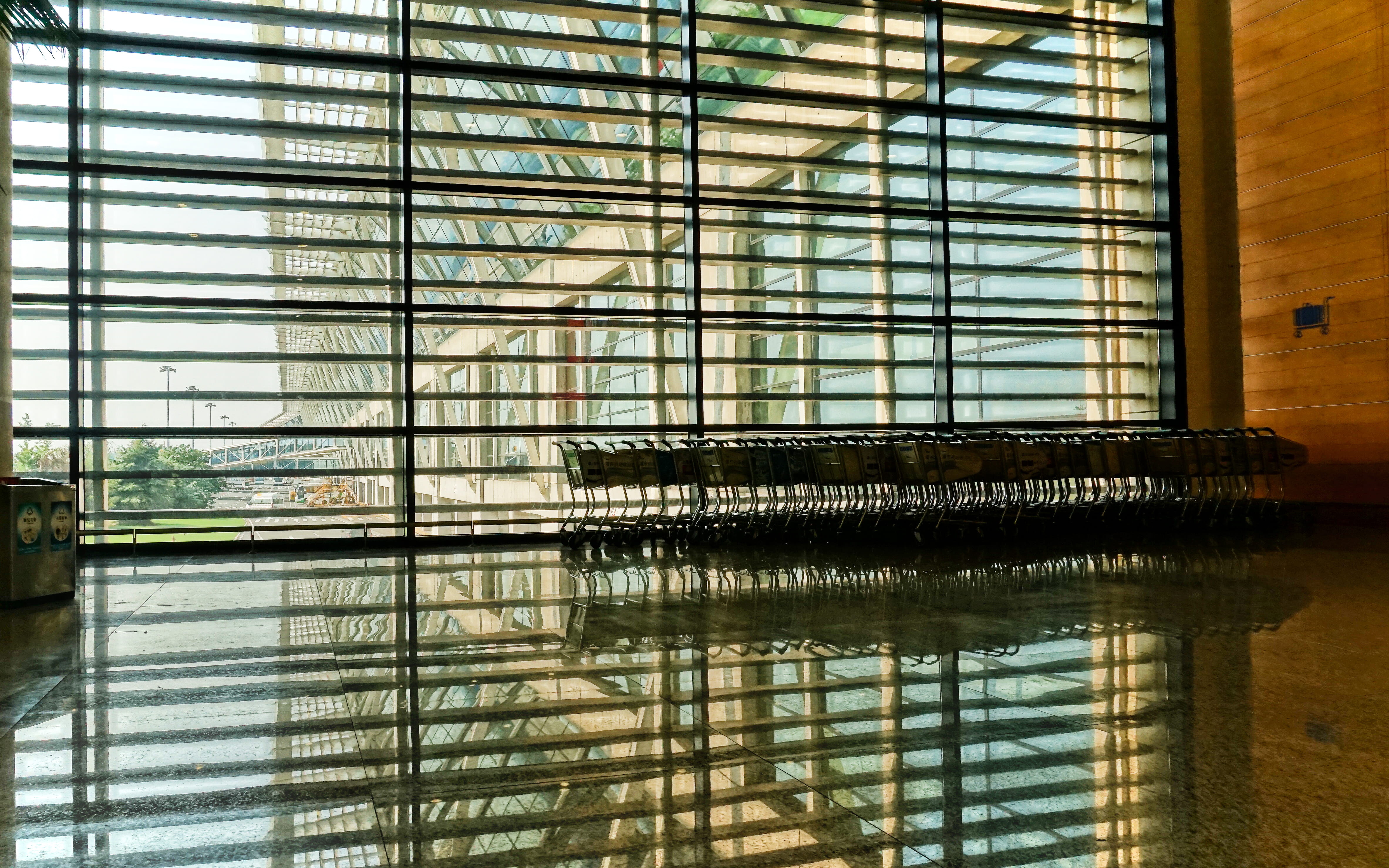 day, 4K, architecture, nature, shadow, water, glass, transparent, window, reflection, airport, indoors, built structure, glass - material, pattern, no people, HD Wallpaper
