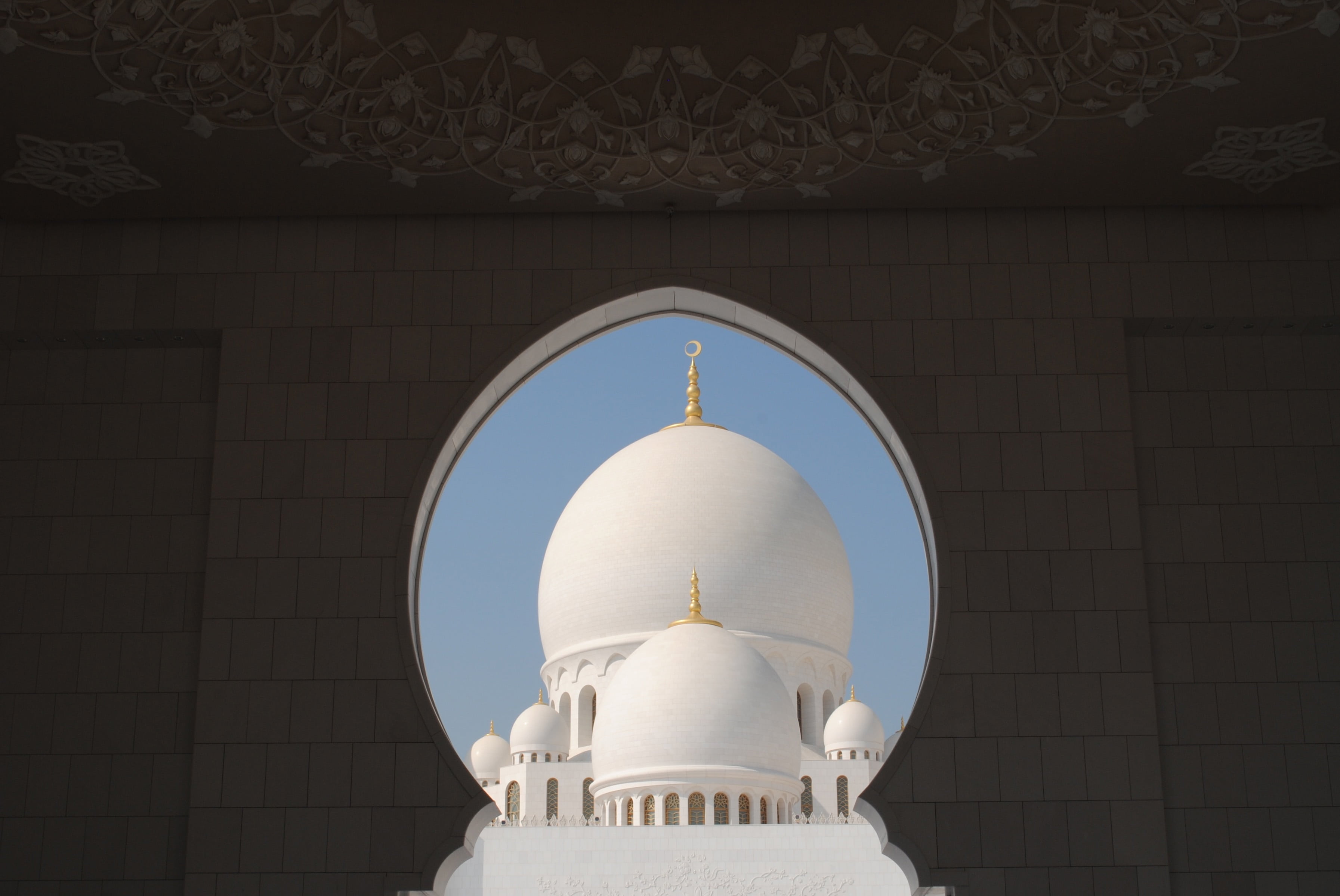 no people, low angle view, travel, dome, sheikh zayid mosque, religion, travel destinations, belief, building, architecture, built structure, tourism, pattern, HD Wallpaper