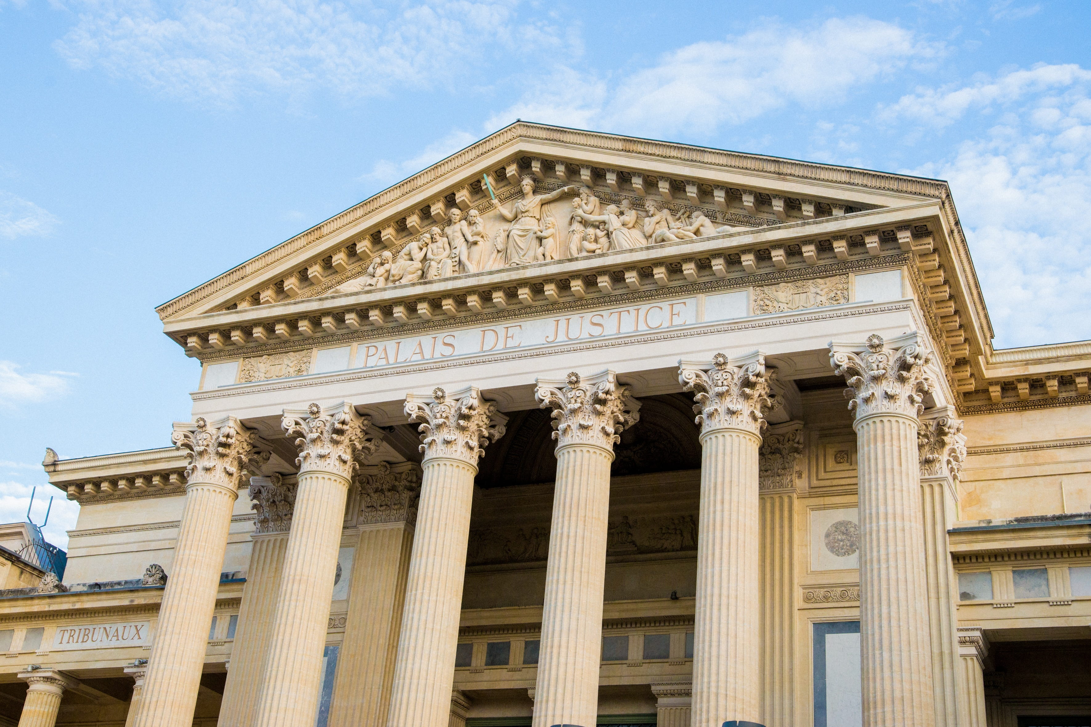 low angle view, government, architecture, travel destinations, building, palais, neo-classical, outdoors, classical style, nimes, craft, cloud - sky, the past, HD Wallpaper