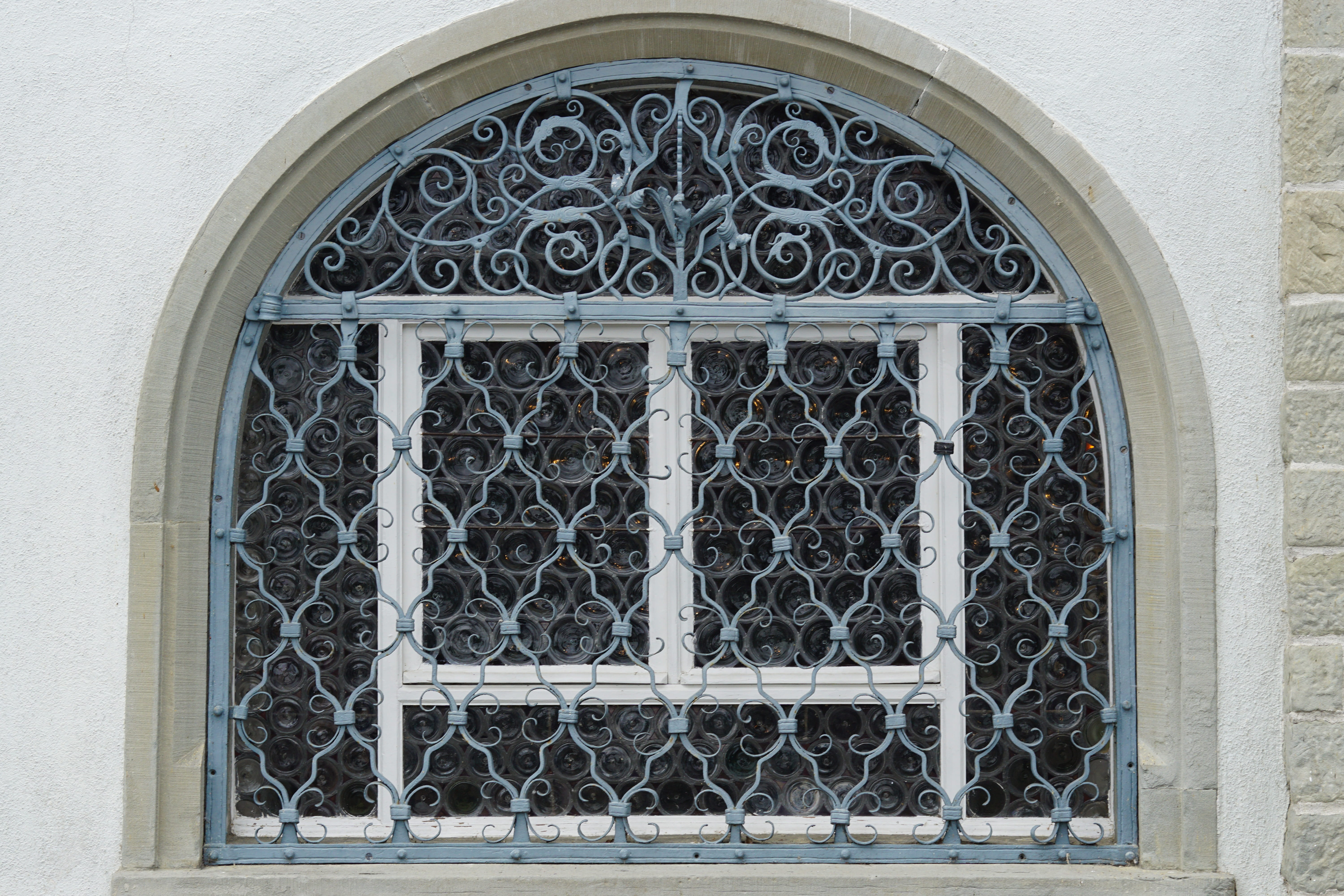 pattern, protective grille, ornate, outdoors, arch, built structure, Window, no people, gottlieben, design, window grilles, building, Grid, day, historicized, HD Wallpaper
