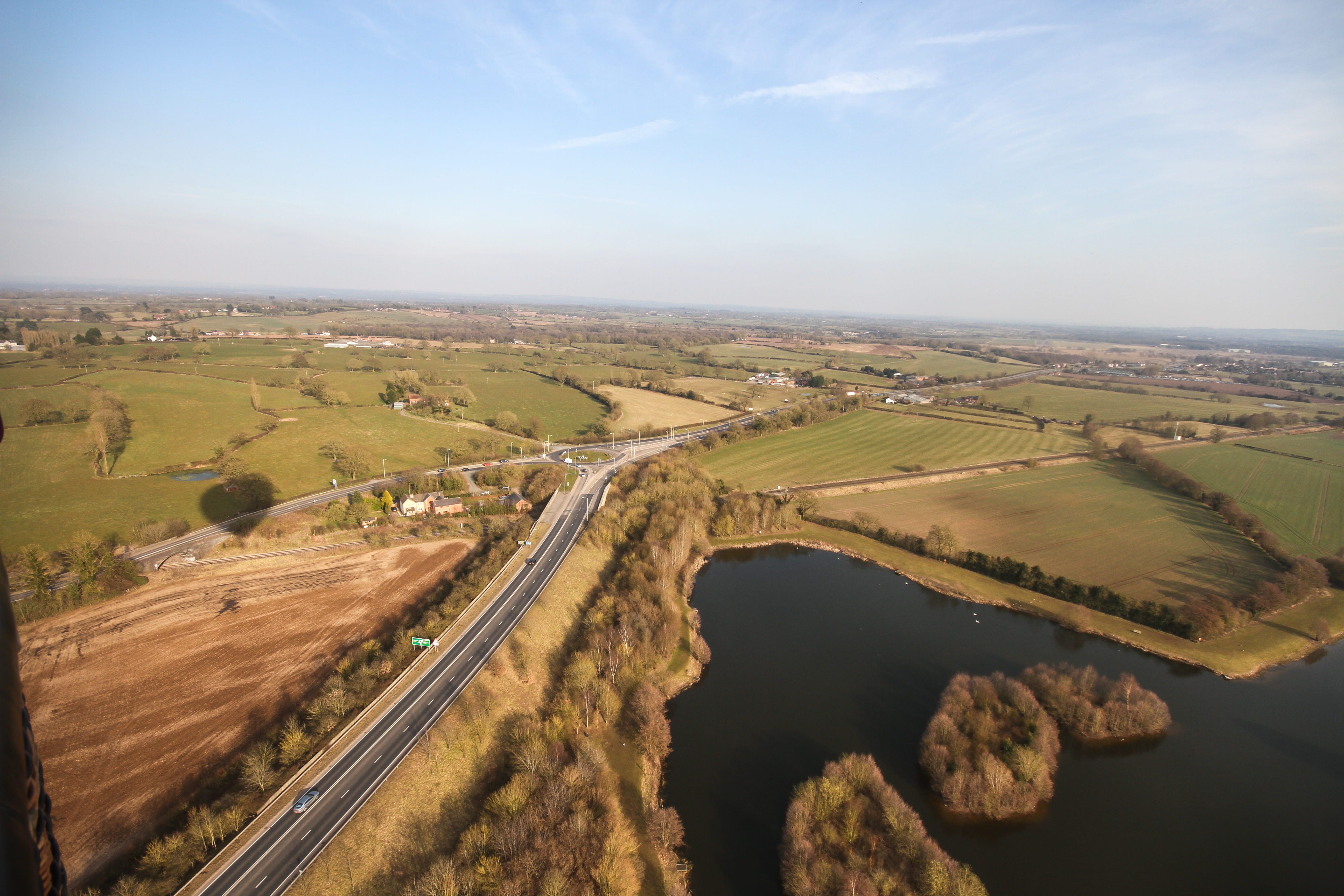 farm, dearnford lake, whitchurch, beauty in nature, hot air balloon, fields, united kingdom, rural scene, field, water, aerial view, aerial, transportation, HD Wallpaper